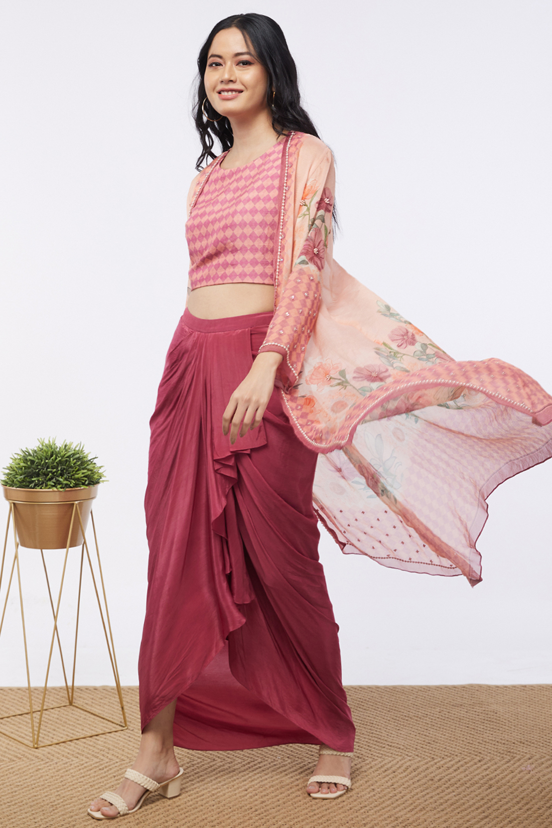 Image of Blooming bud printed drape skirt set with jacket