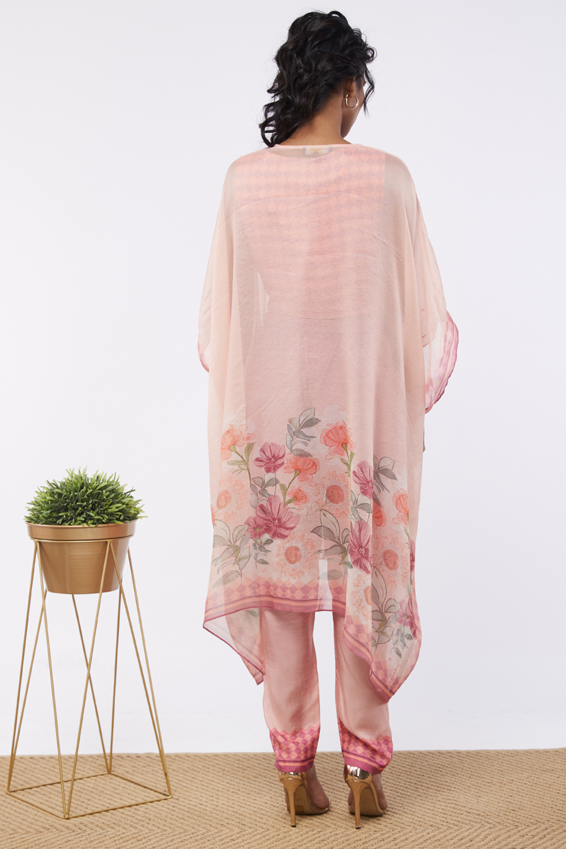 Image of Blooming bud printed co-ord set with kaftan jacket