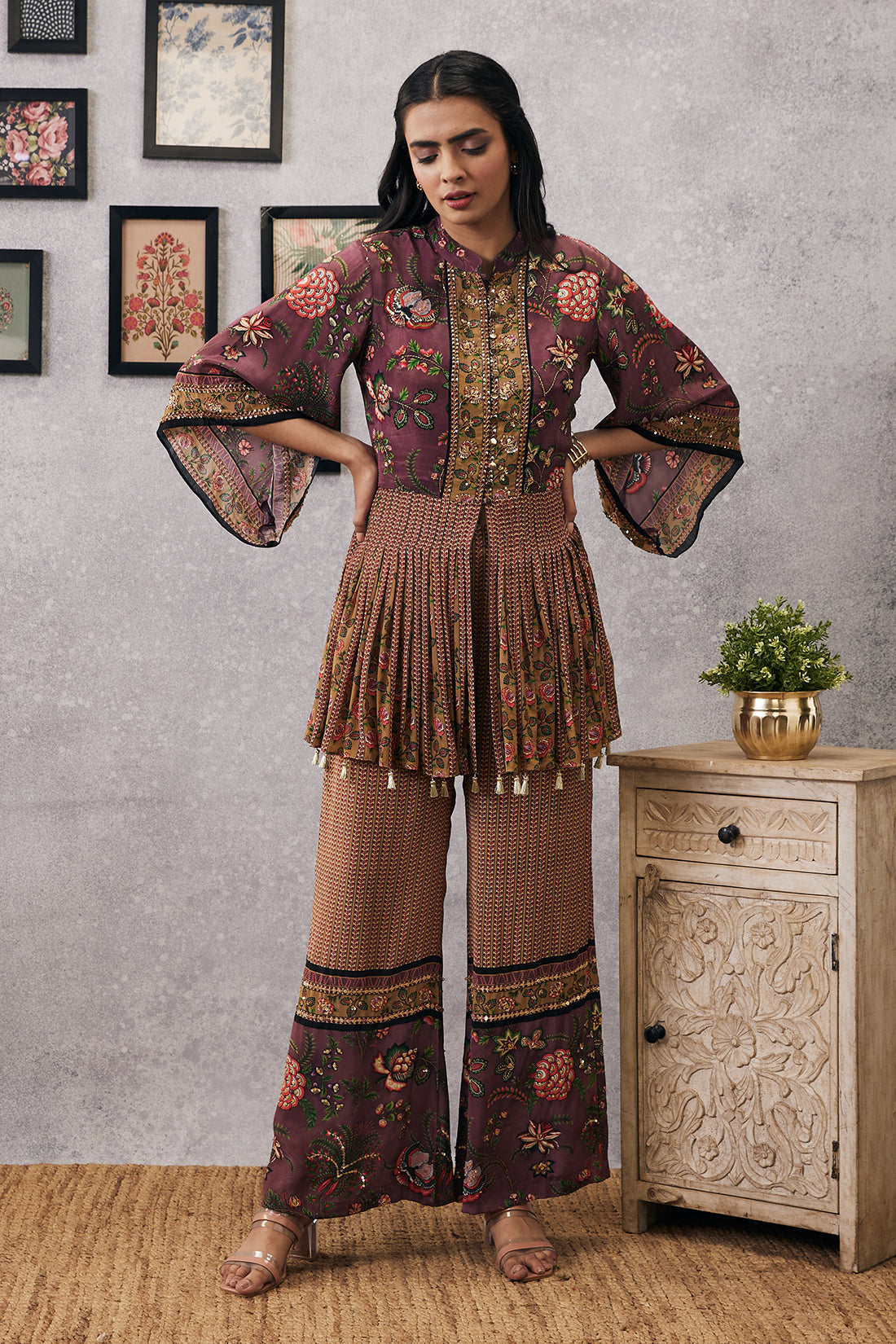 Image of Mehr embroidered kurta set