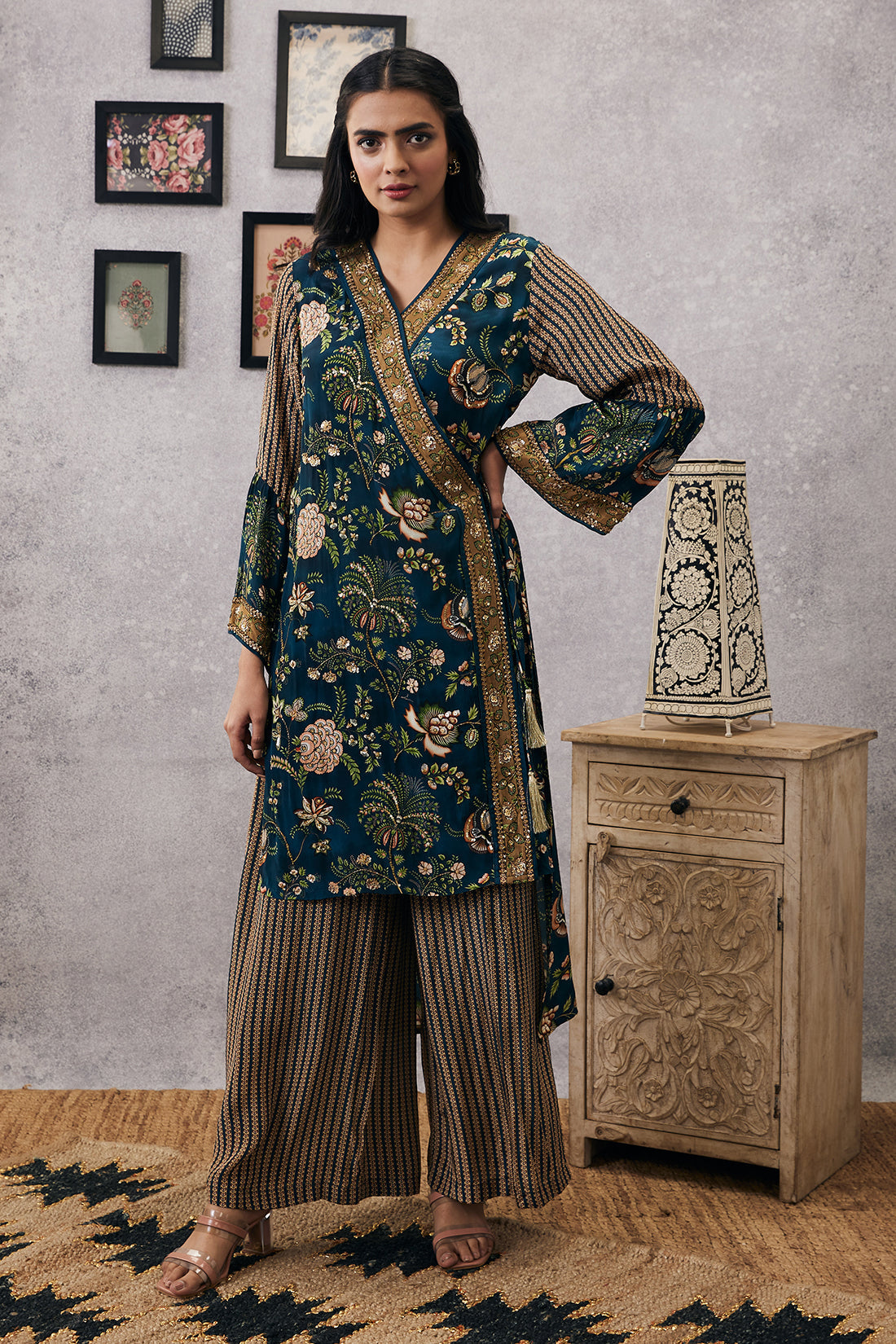 Image of Mehr embroidered kurta set