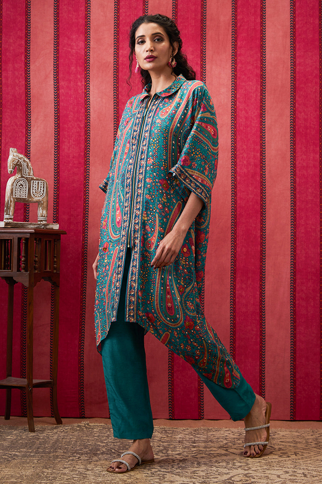 Image of Qala Embroidered Asymmetric Kurta Set