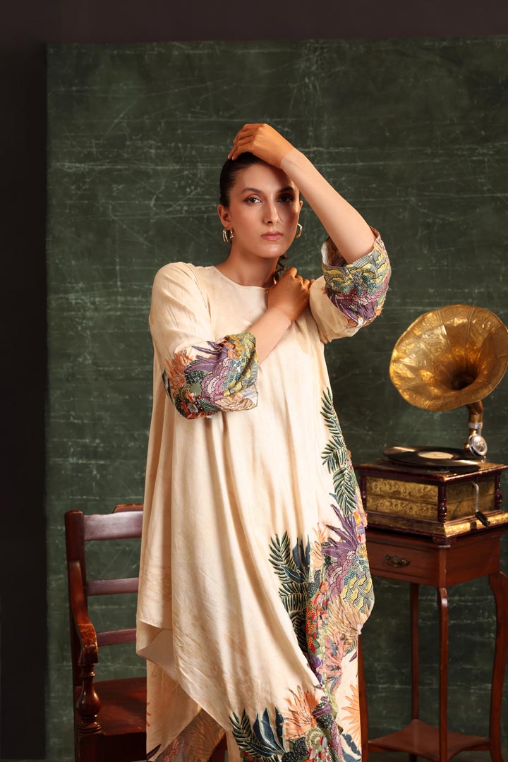 Image of Kaira emblished Asymmetric  kurta set