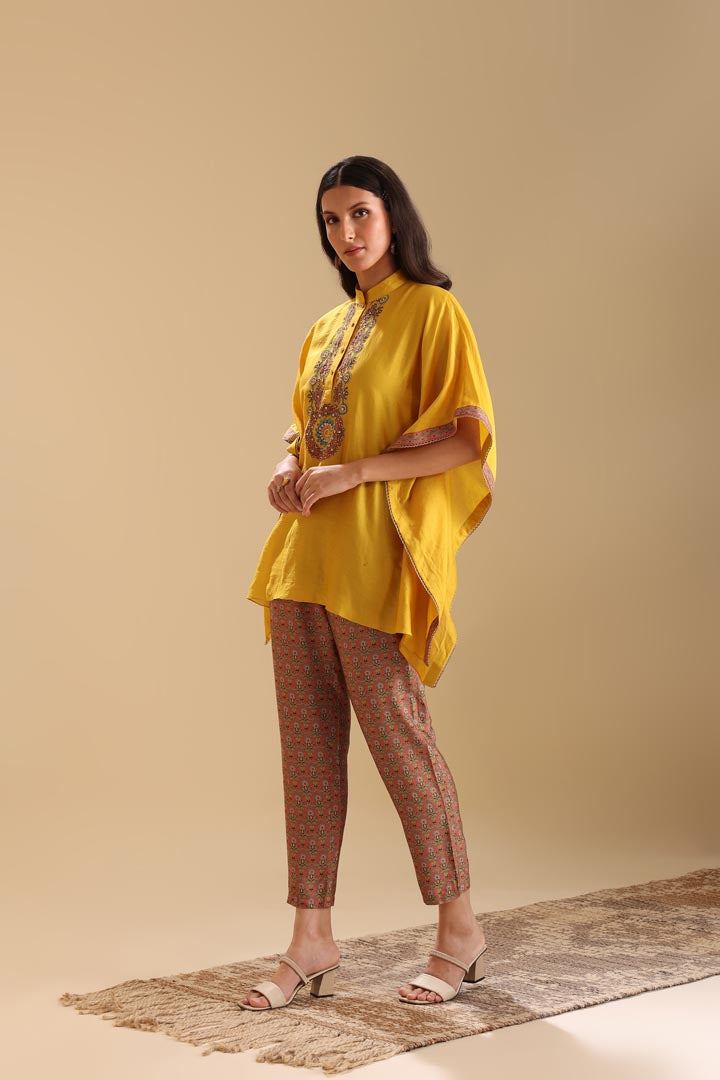 Image of Eraya embellished kaftan set