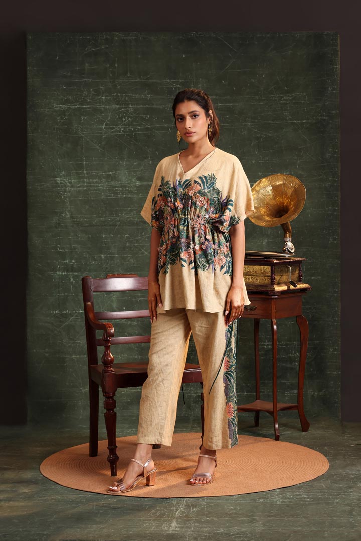 Image of Kaira Embellished Kaftan set