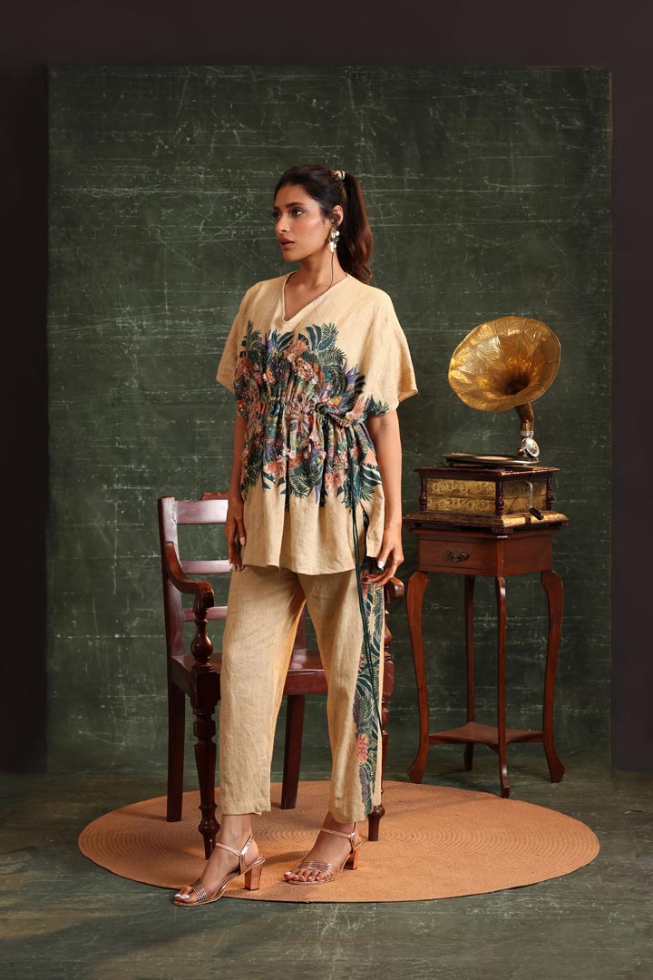 Image of Kaira Embellished Kaftan set