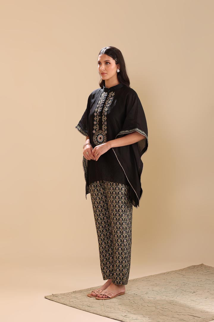 Image of Eraya embellished kaftan set