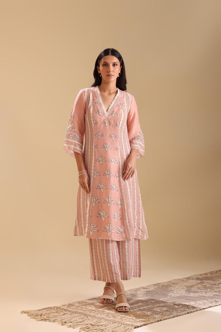 Image of Naqsh Embellished Kurta set