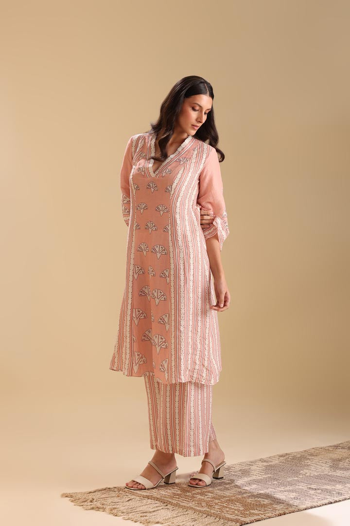 Image of Naqsh Embellished Kurta set