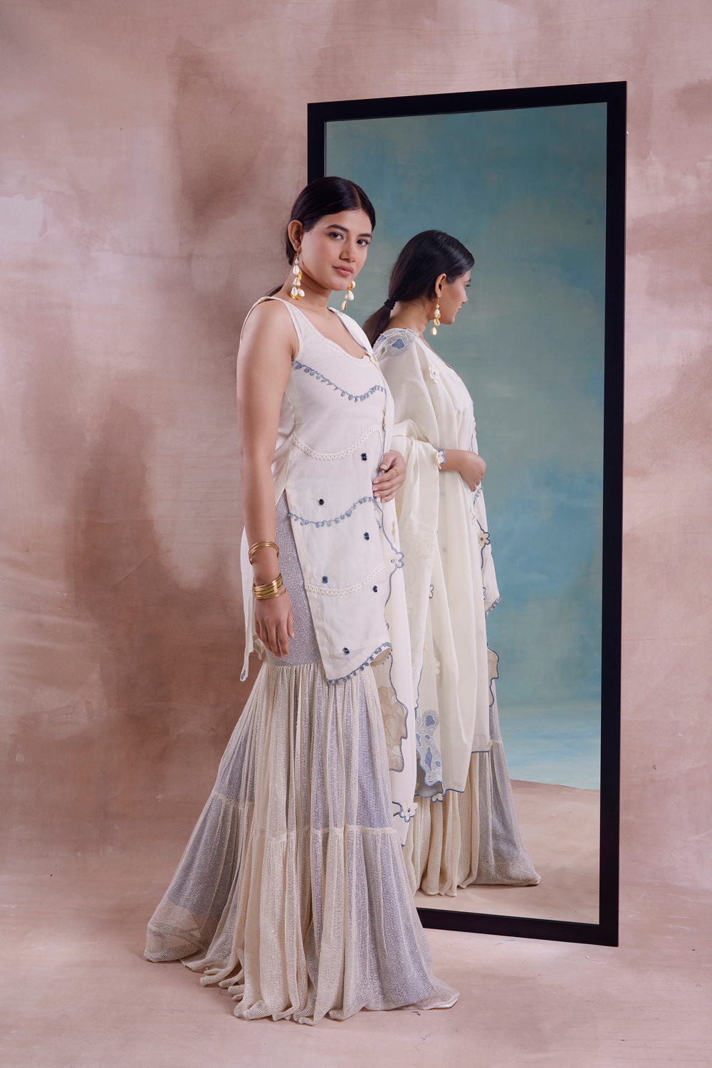 Wave Scalloped Short Kurta And Sharara Set