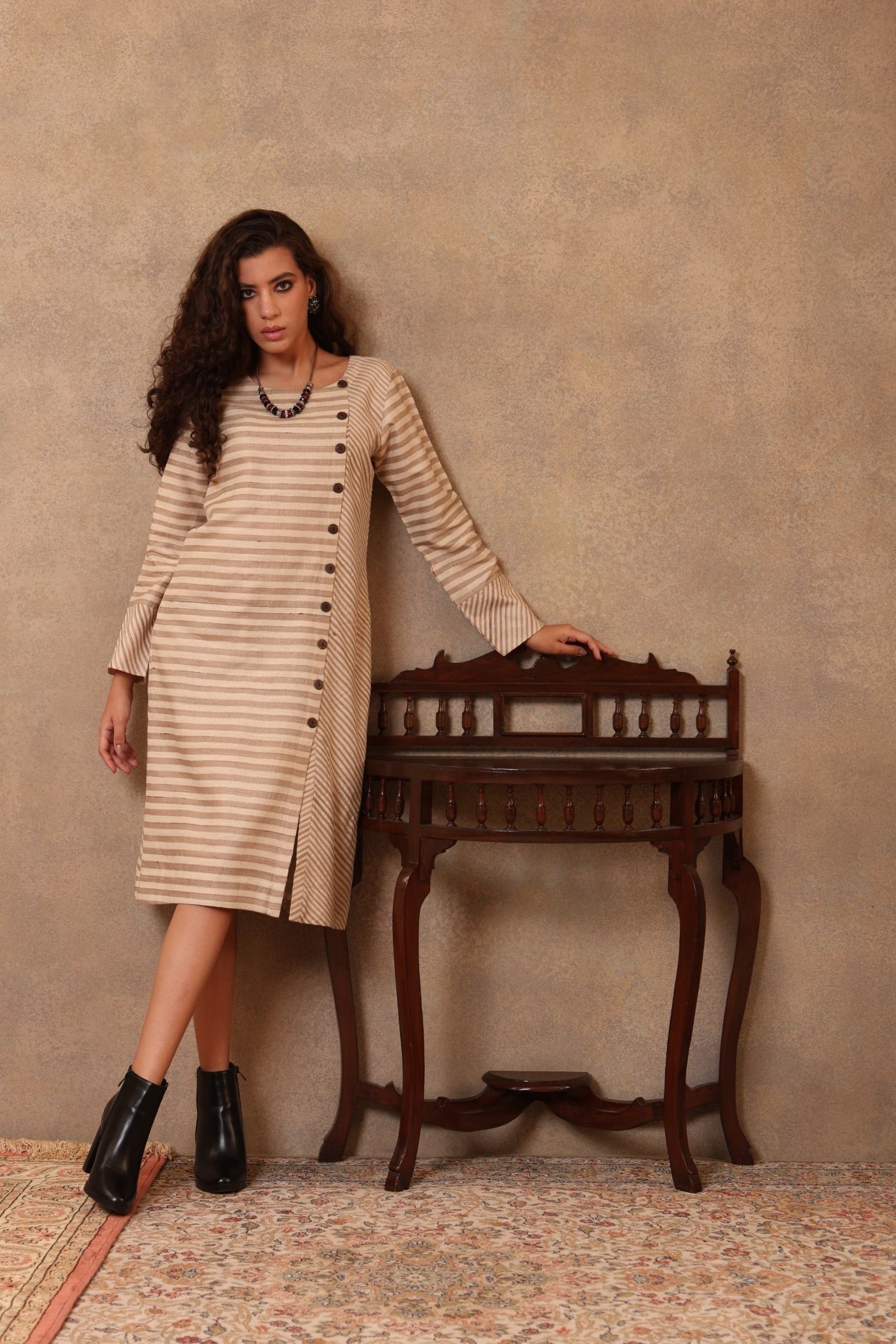 Khakhi & Off-White Handloom Pure Tussar-Noil Silk Midi-Dress With Buttons