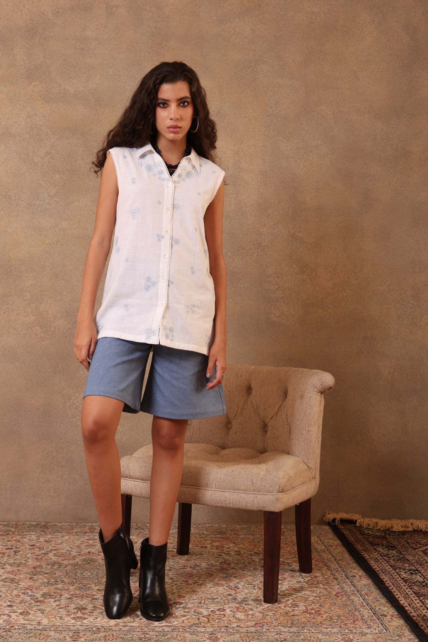 White Hand-Embroidered Handloom Pure Cotton-Slub Sleeveless Collared Short Blouse