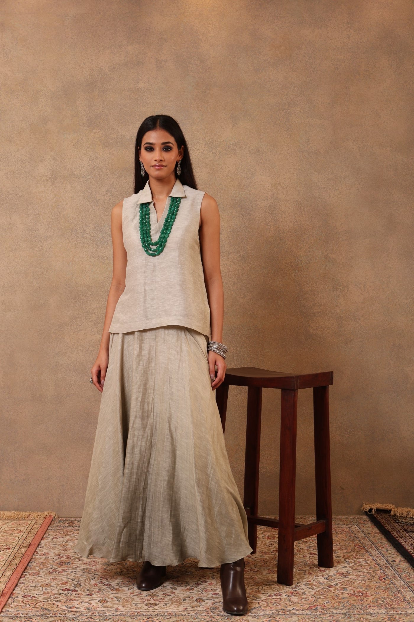 Beige-Green Pure Linen-Silk Collared Sleeveless Short Blouse