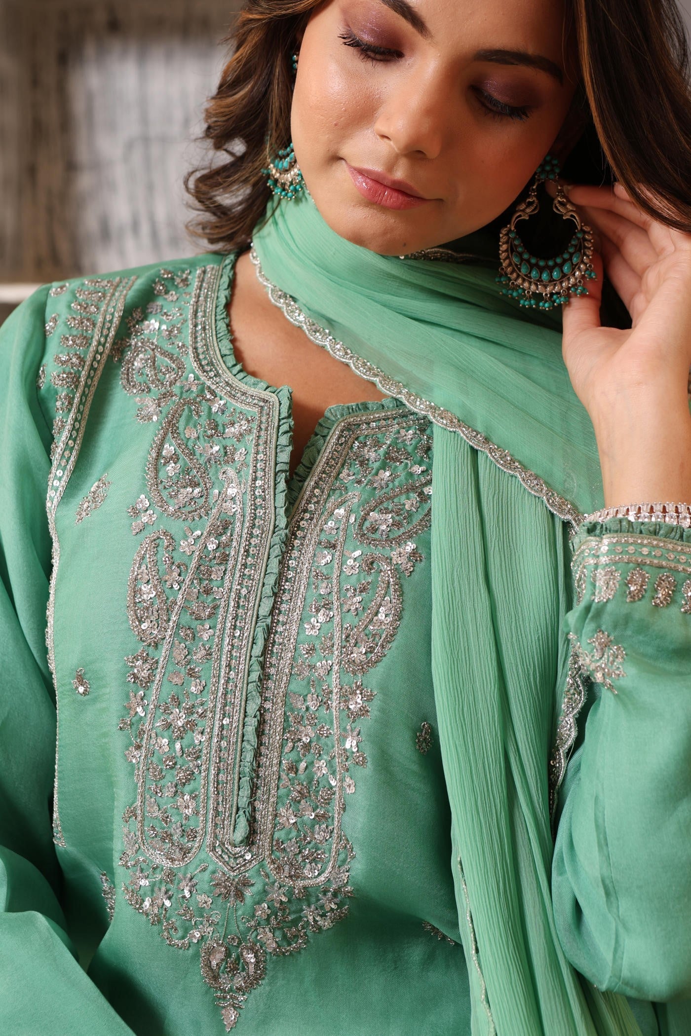 Hand Embroidered Bermuda Green Pure Silk Organza Kurta Pants Set