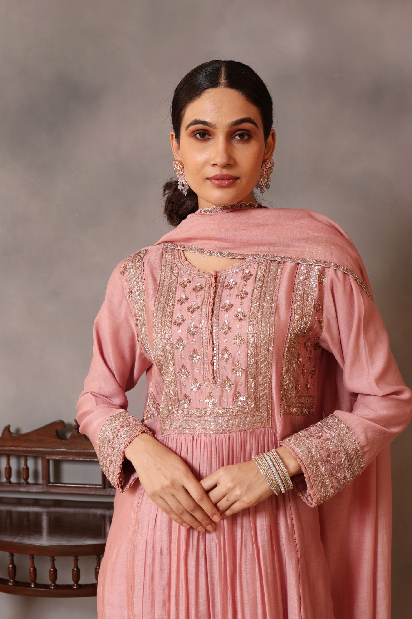 Hand Embroidered Dusty Pink Pure Silk Cotton Kurta Pants Set