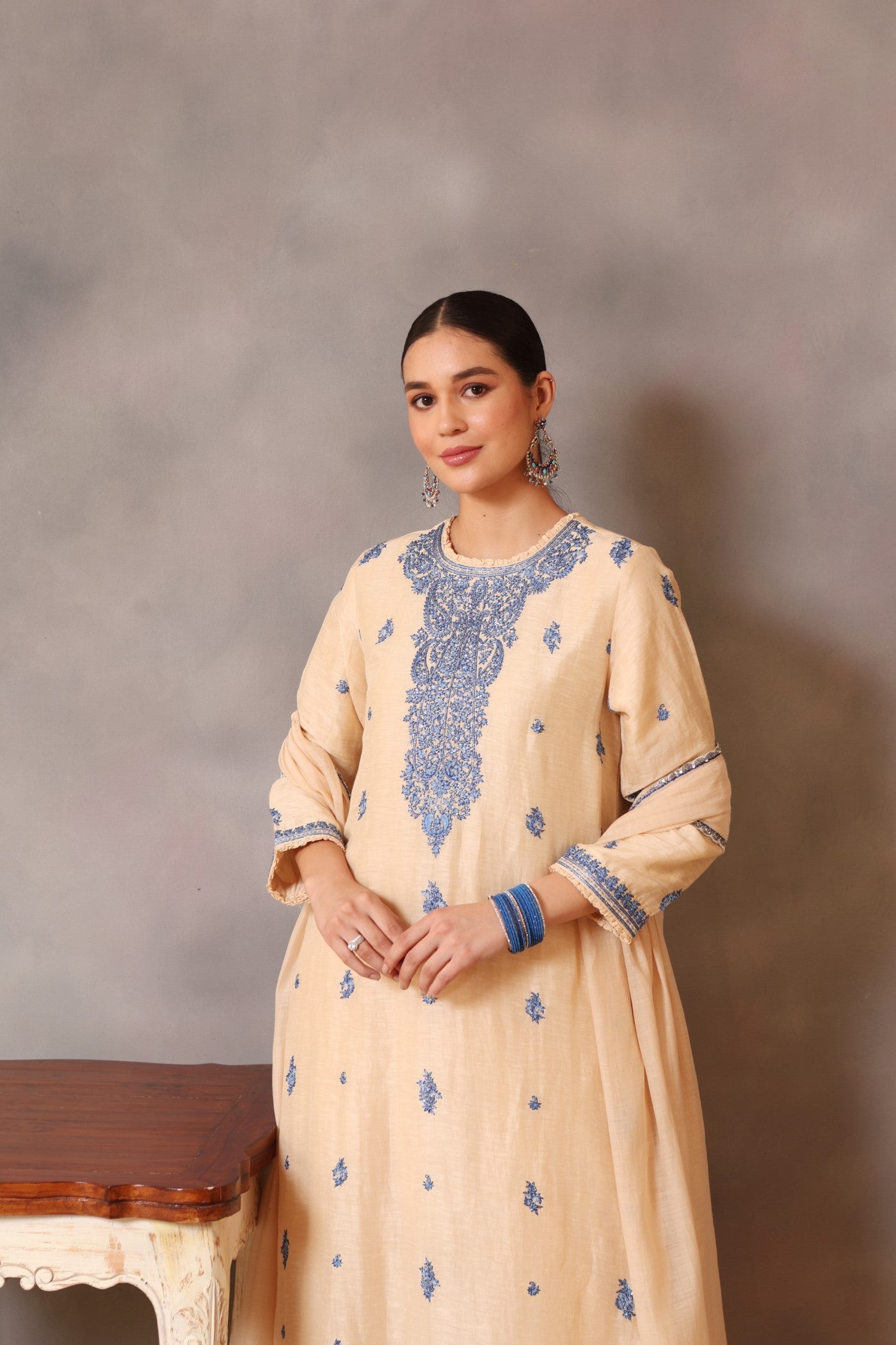 Hand Embroidered Ecru Pure Silk Linen Kurta Pants Set (Blue Embroidery 1)
