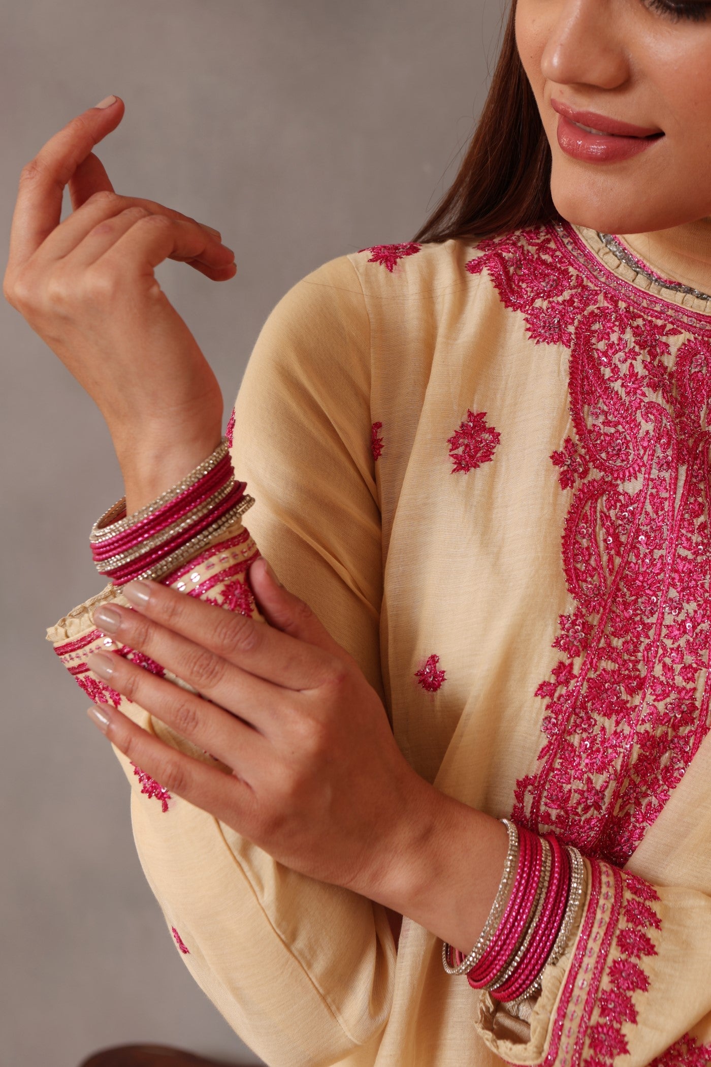 Hand Embroidered Ecru Pure Cotton Silk Kurta Pants Set