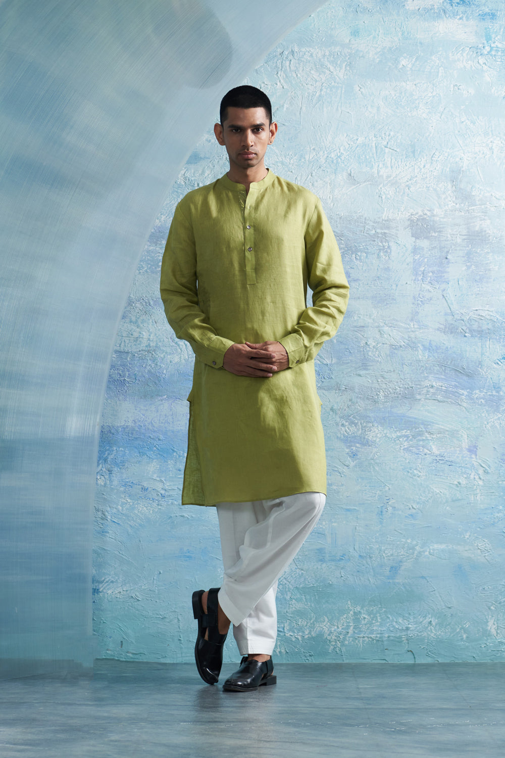 Aura Sheen Green Straight Kurta Set