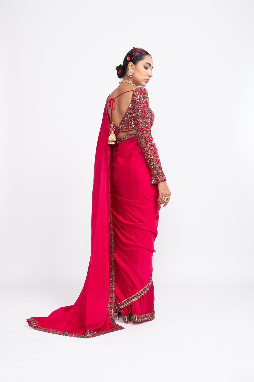 Red sarin saree set - Auraya Fashion 