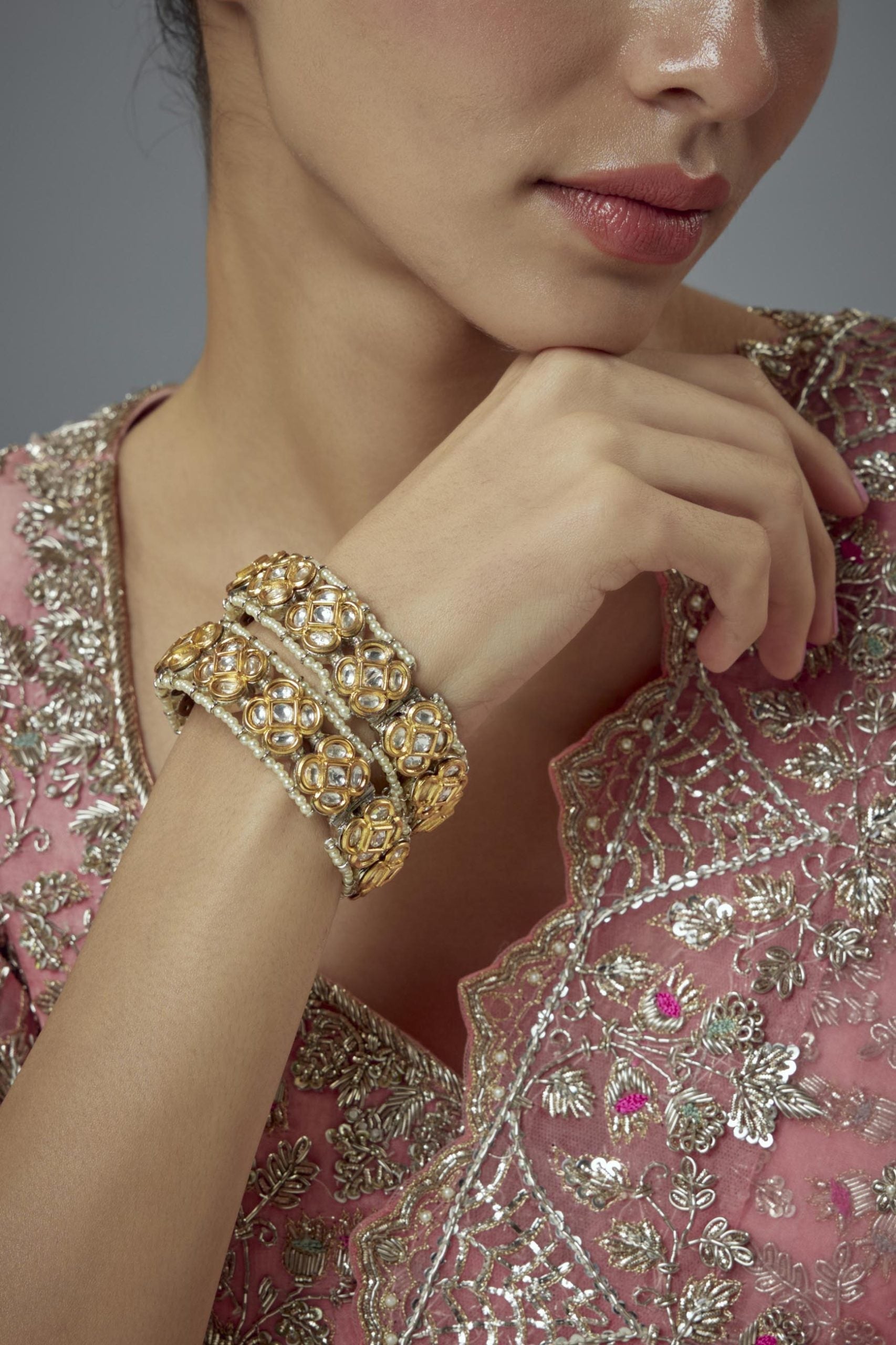 vivinia BY VIDHI MEHRA Saadgi Gold Plated Pink Kundan, Polki Womens Pair of bangles (2.4,2.6)