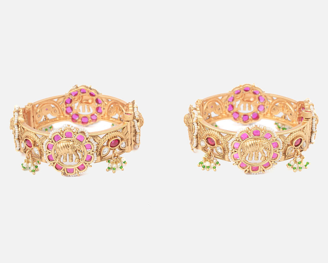 vivinia BY VIDHI MEHRA Ismarrah 2.0 Gold Plated Temple Bangles ( Set of 2 )