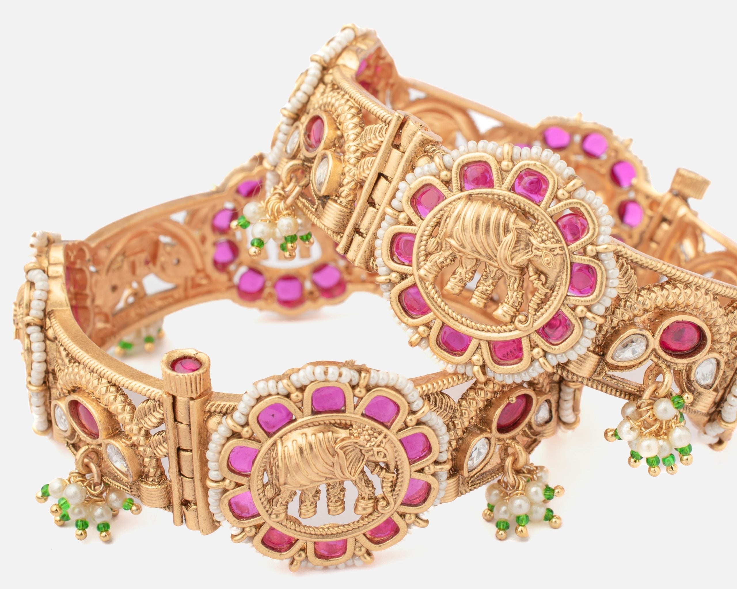 vivinia BY VIDHI MEHRA Ismarrah 2.0 Gold Plated Temple Bangles ( Set of 2 )