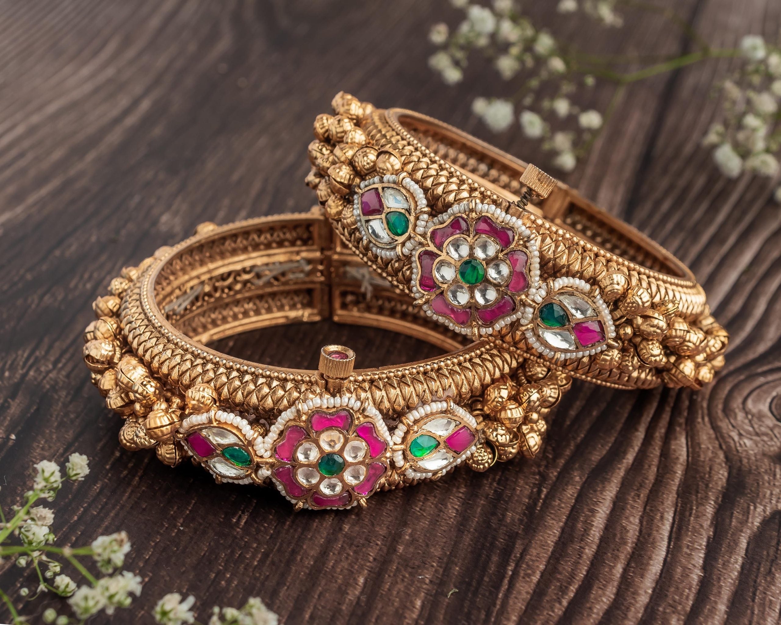 vivinia BY VIDHI MEHRA Ismarrah 2.0 Gold Plated Synthetic Stone Bangles ( Set of 2 )