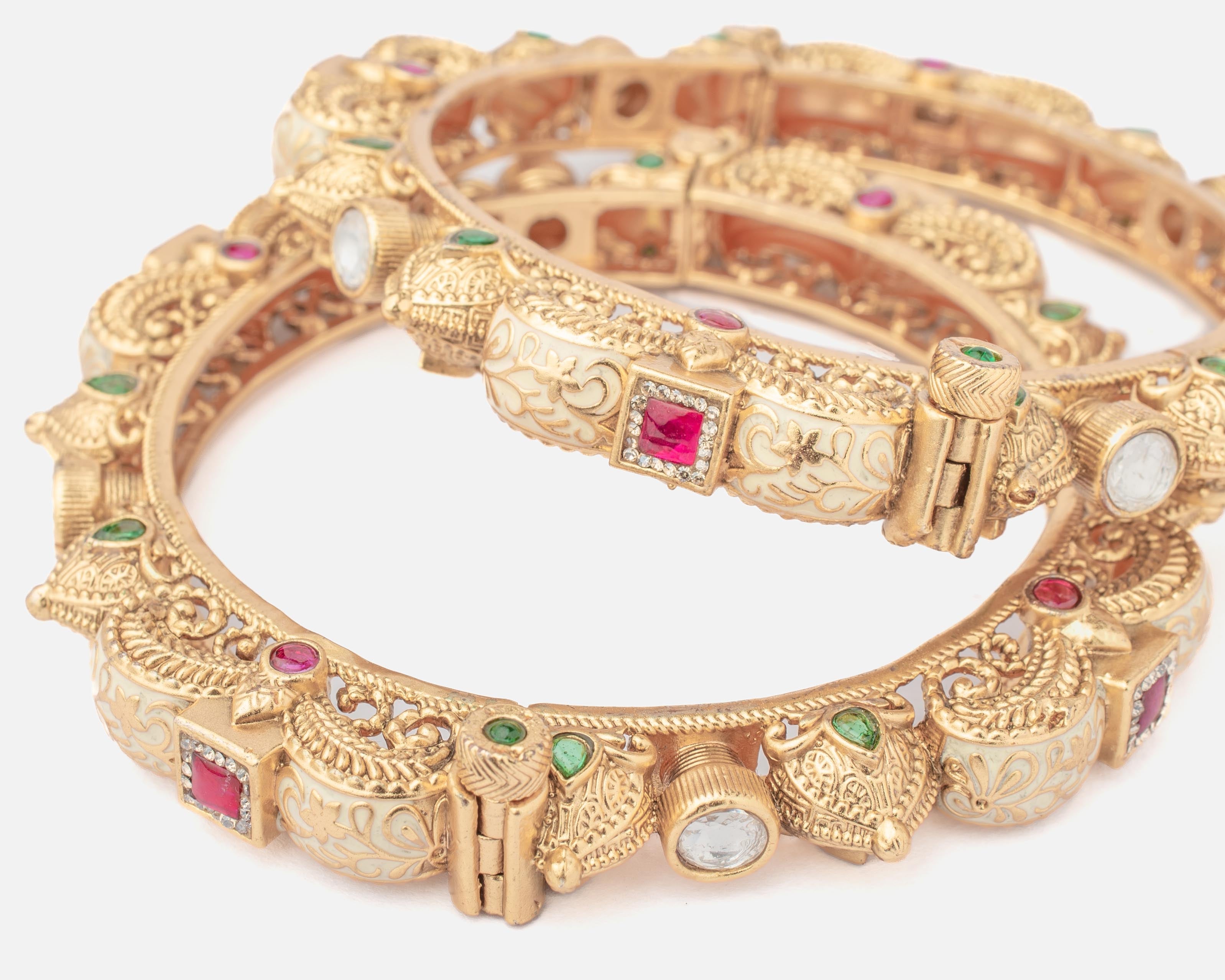 vivinia BY VIDHI MEHRA Ismarrah 2.0 Gold Plated Temple Bangles ( Set of 2 )