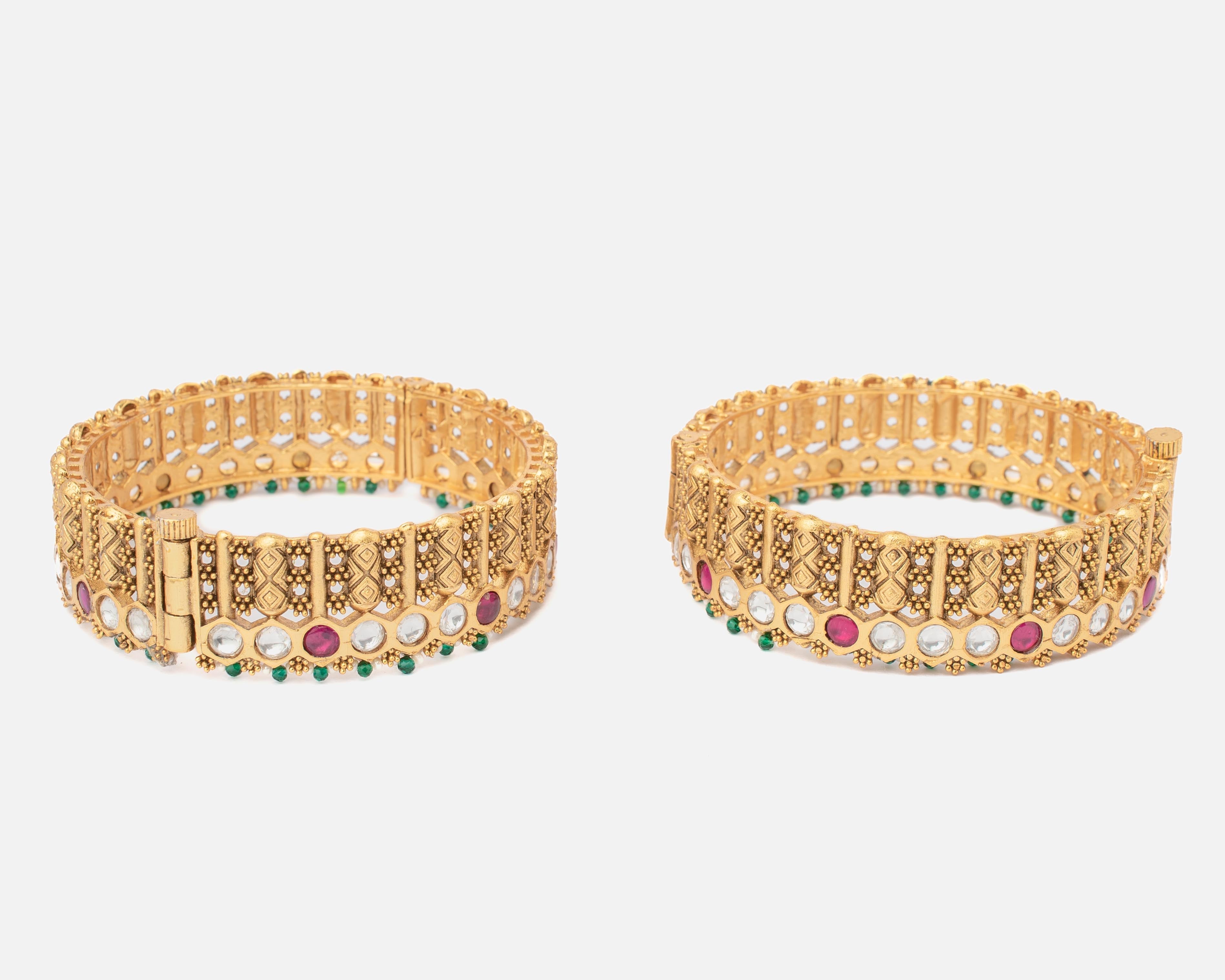 vivinia BY VIDHI MEHRA Ismarrah 2.0 Gold Plated Temple Bangles ( Set of 2 )