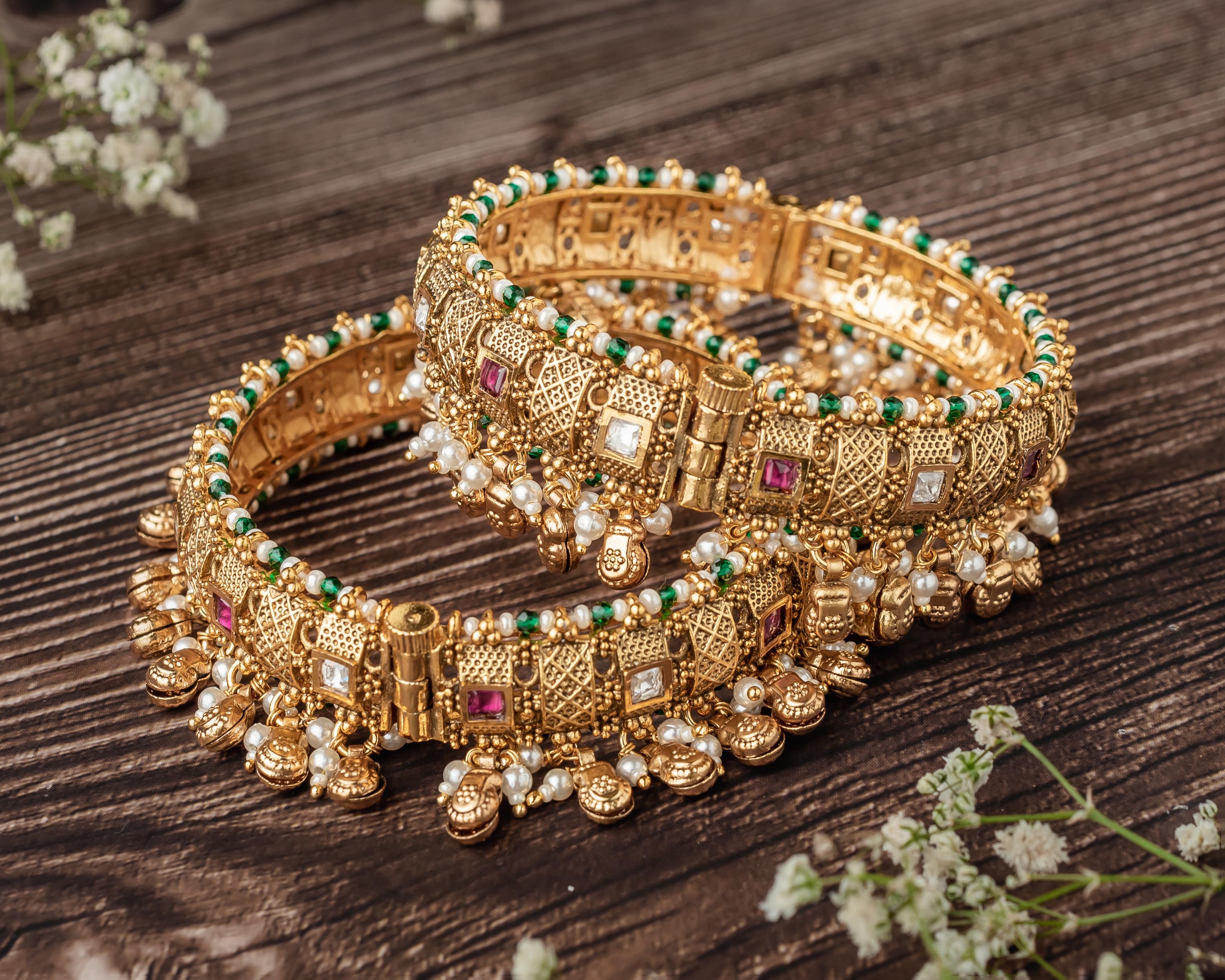 vivinia BY VIDHI MEHRA Ismarrah 2.0 Gold Plated Temple Bangles ( Set of 2 )