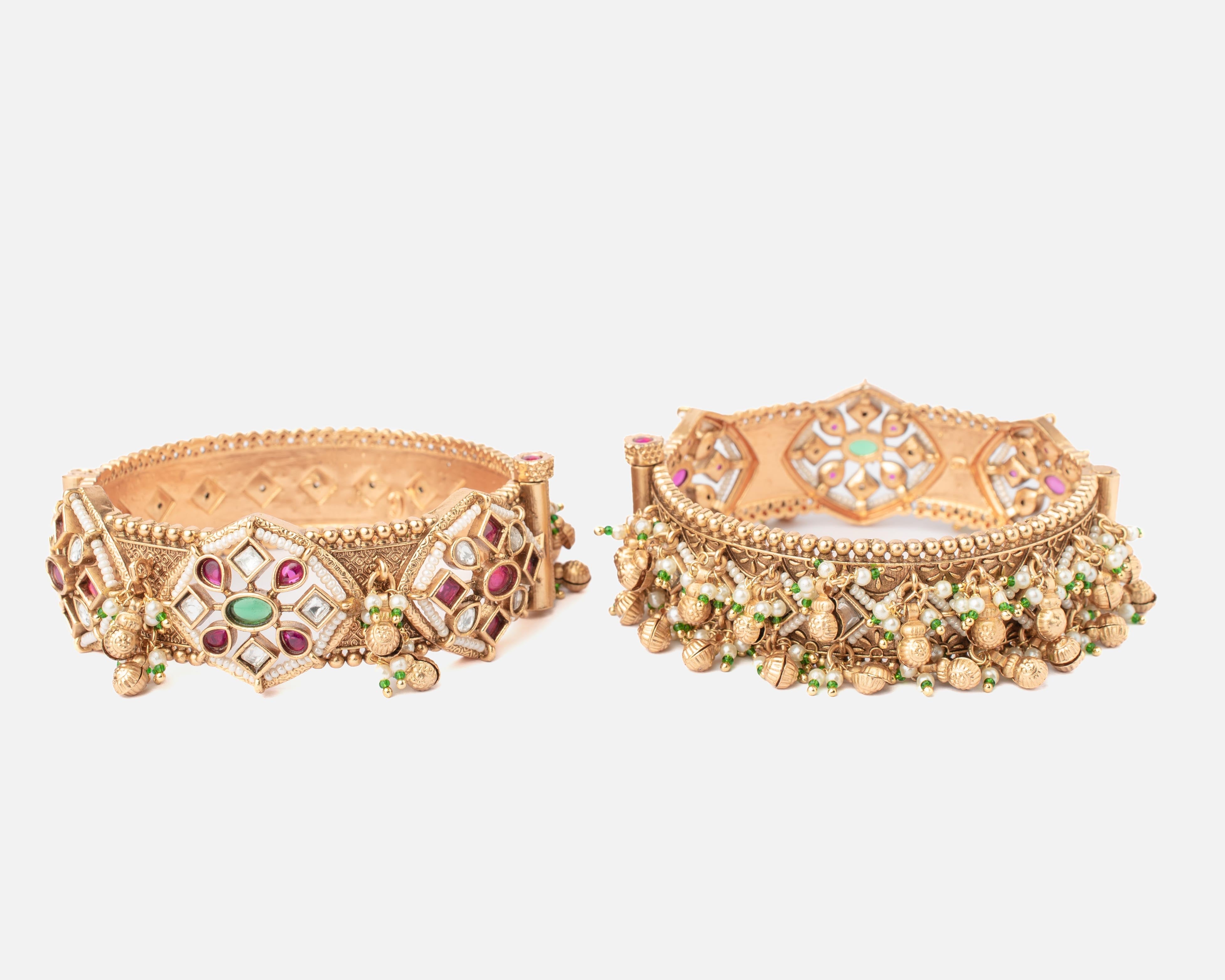 vivinia BY VIDHI MEHRA Ismarrah 2.0 Gold Plated Temple Bangles ( Set of 2 )