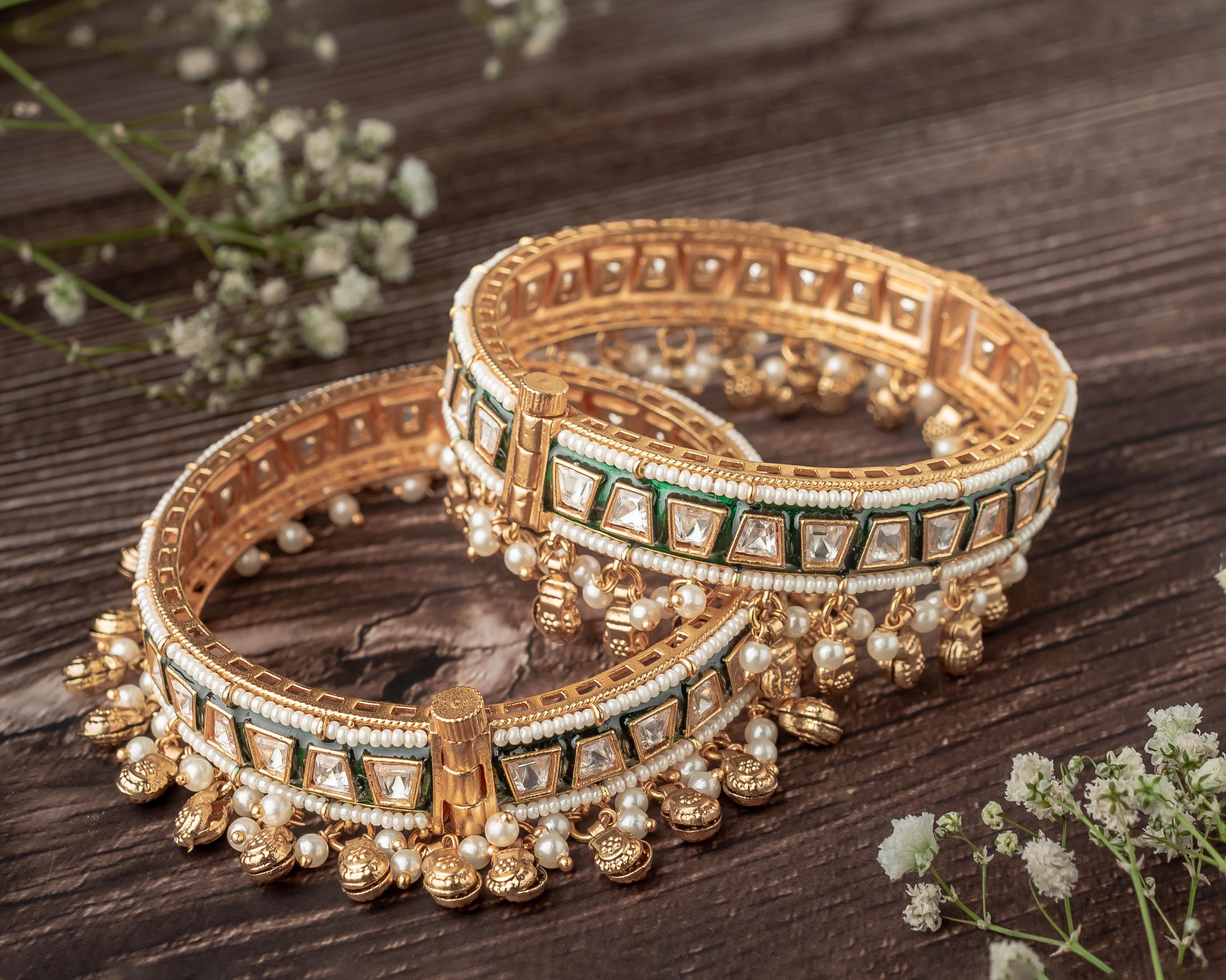 vivinia BY VIDHI MEHRA Ismarrah 2.0 Gold Plated Kundan/Polki Bangles ( Set of 2 )