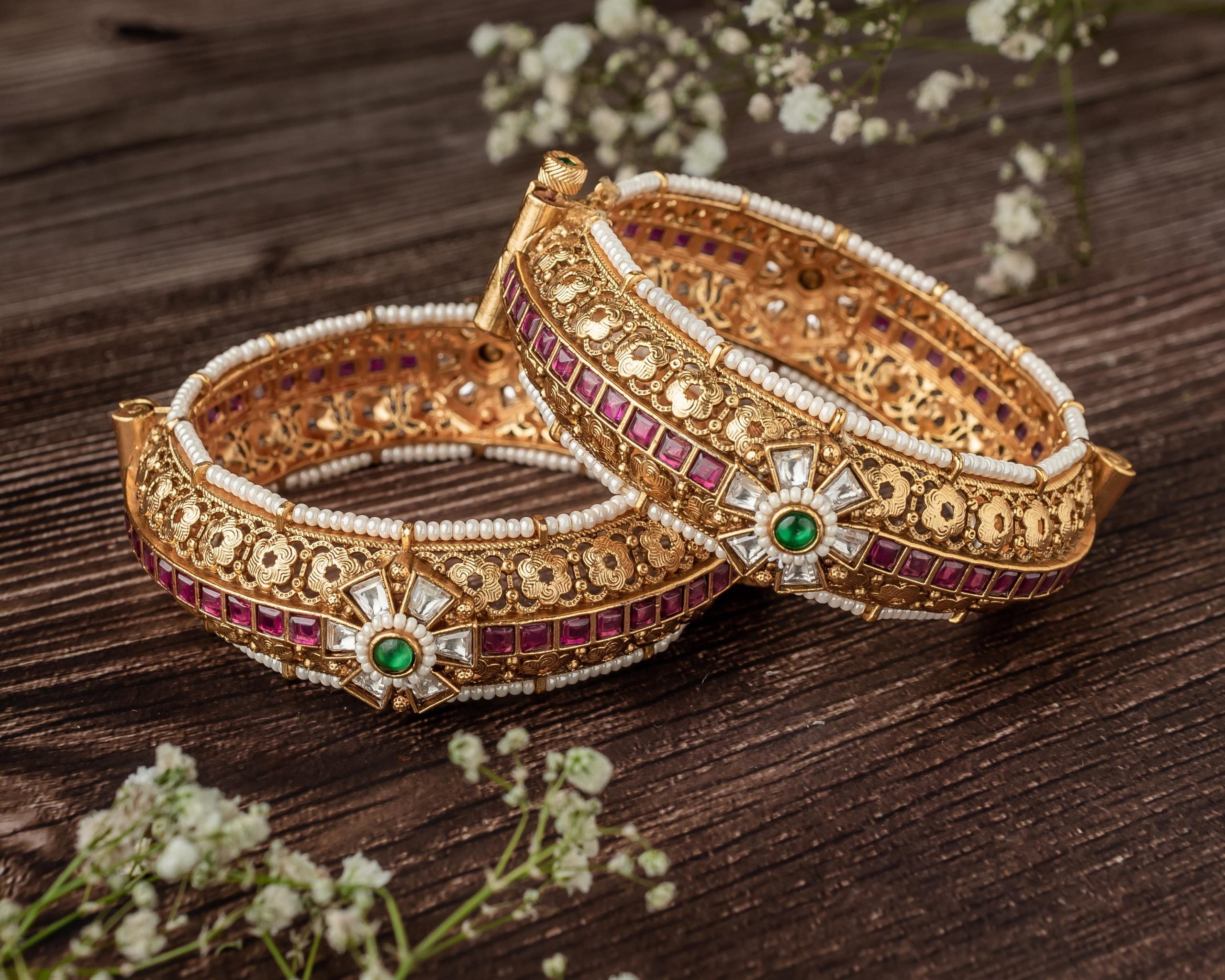 vivinia BY VIDHI MEHRA Ismarrah 2.0 Gold Plated Temple Bangles ( Set of 2 )