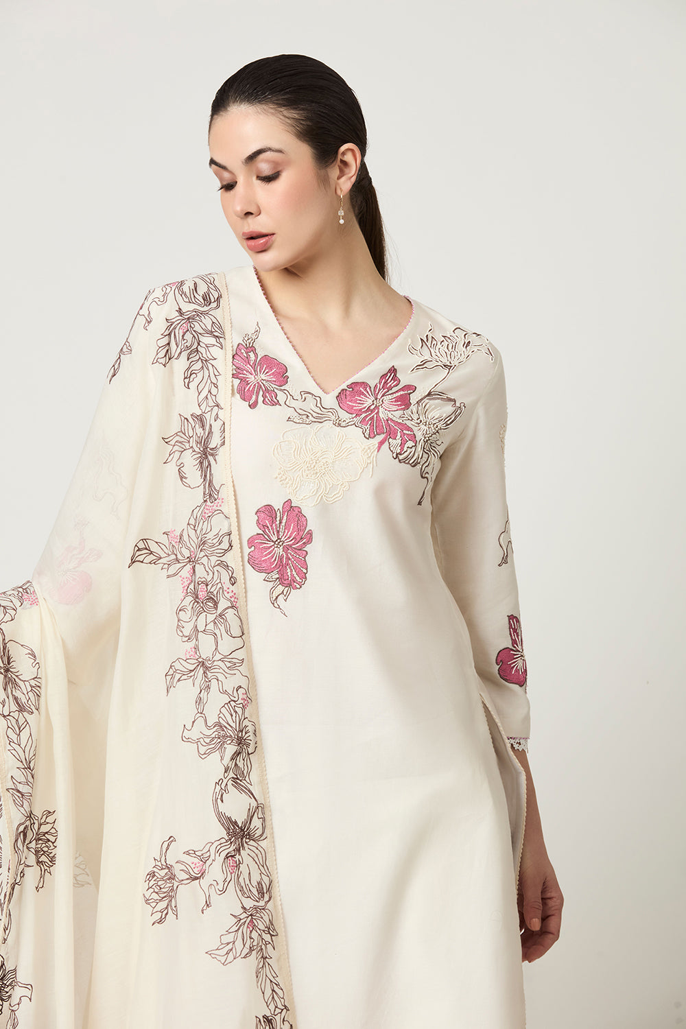 Luna Embroidered Kurta Set (Kurta, Trousers & Dupatta)