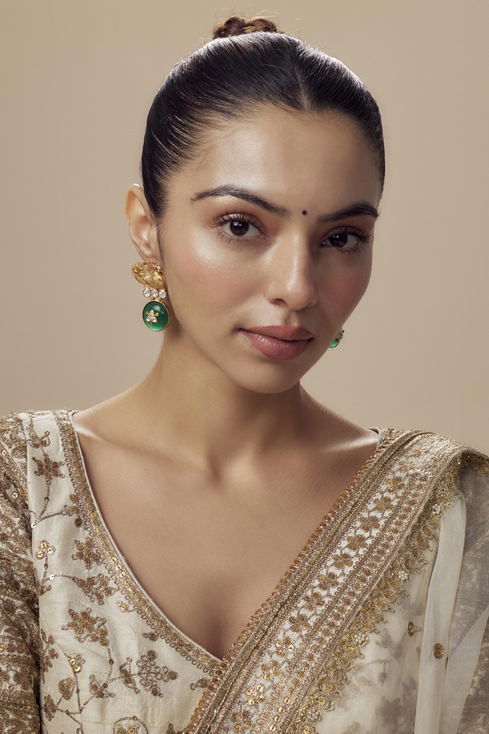 vivinia BY VIDHI MEHRA Burgandi Gold Plated Green Womens Kundan, Polki Pair of Dangler Earrings (Freesize)