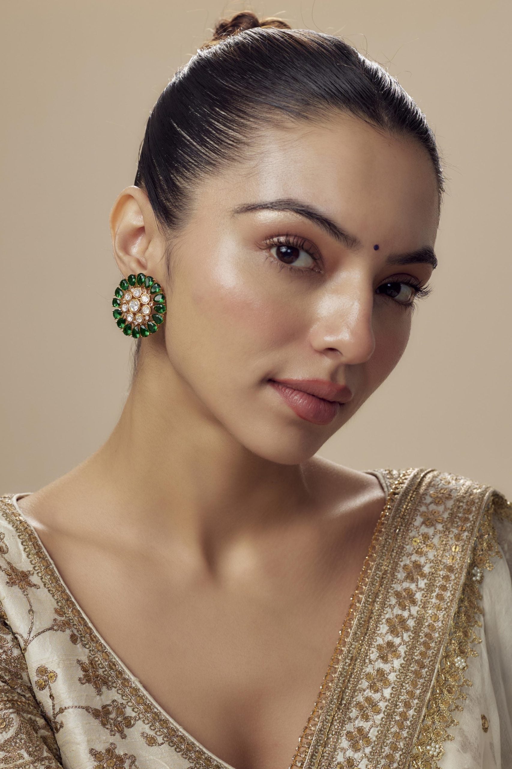 vivinia BY VIDHI MEHRA Florence Gold Plated Green Womens Kundan, Polki Pair of Stud Earrings (Freesize)