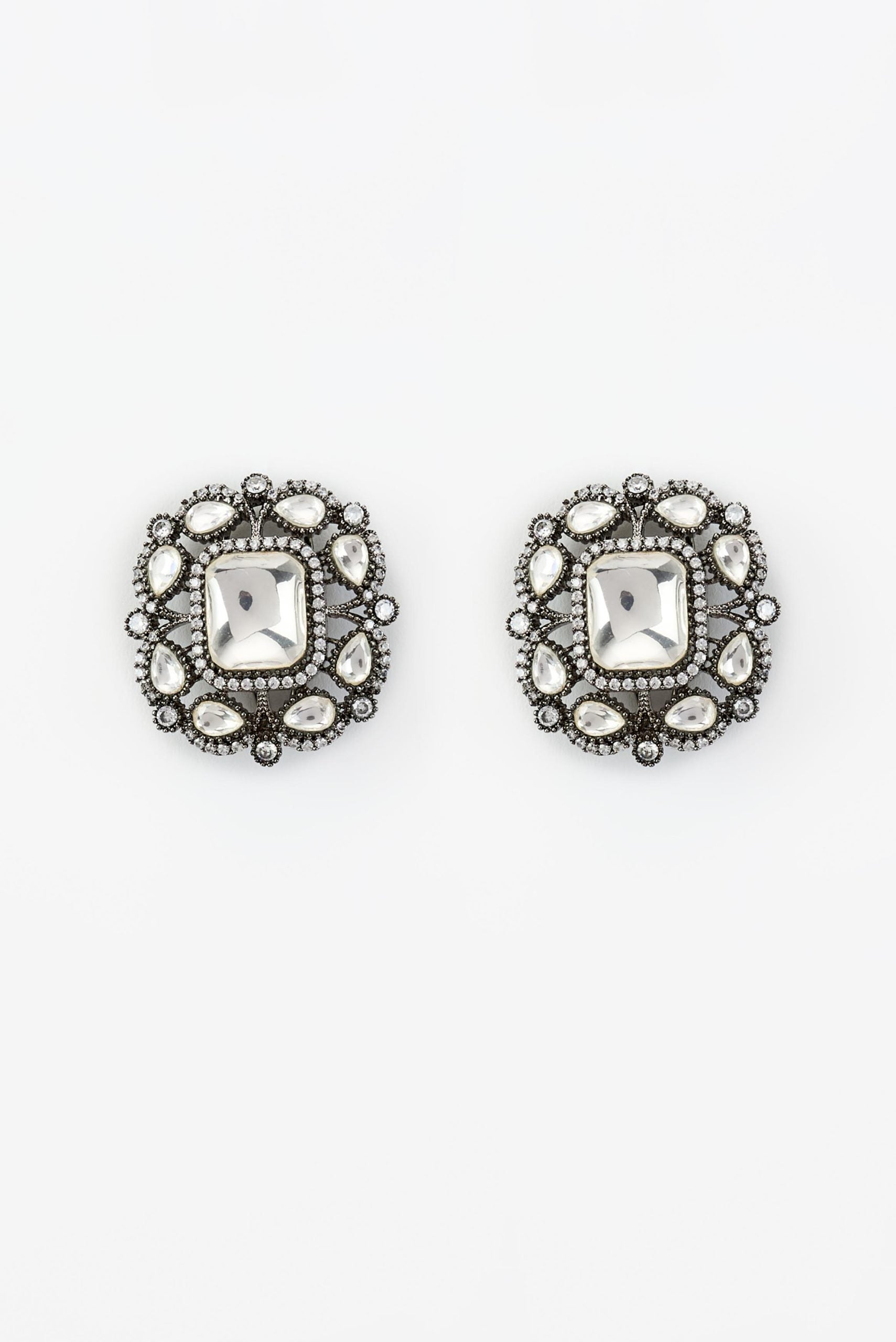 vivinia BY VIDHI MEHRA Florence Silver Plated Kundan, Polki Womens Pair of Studs Earrings (Freesize)