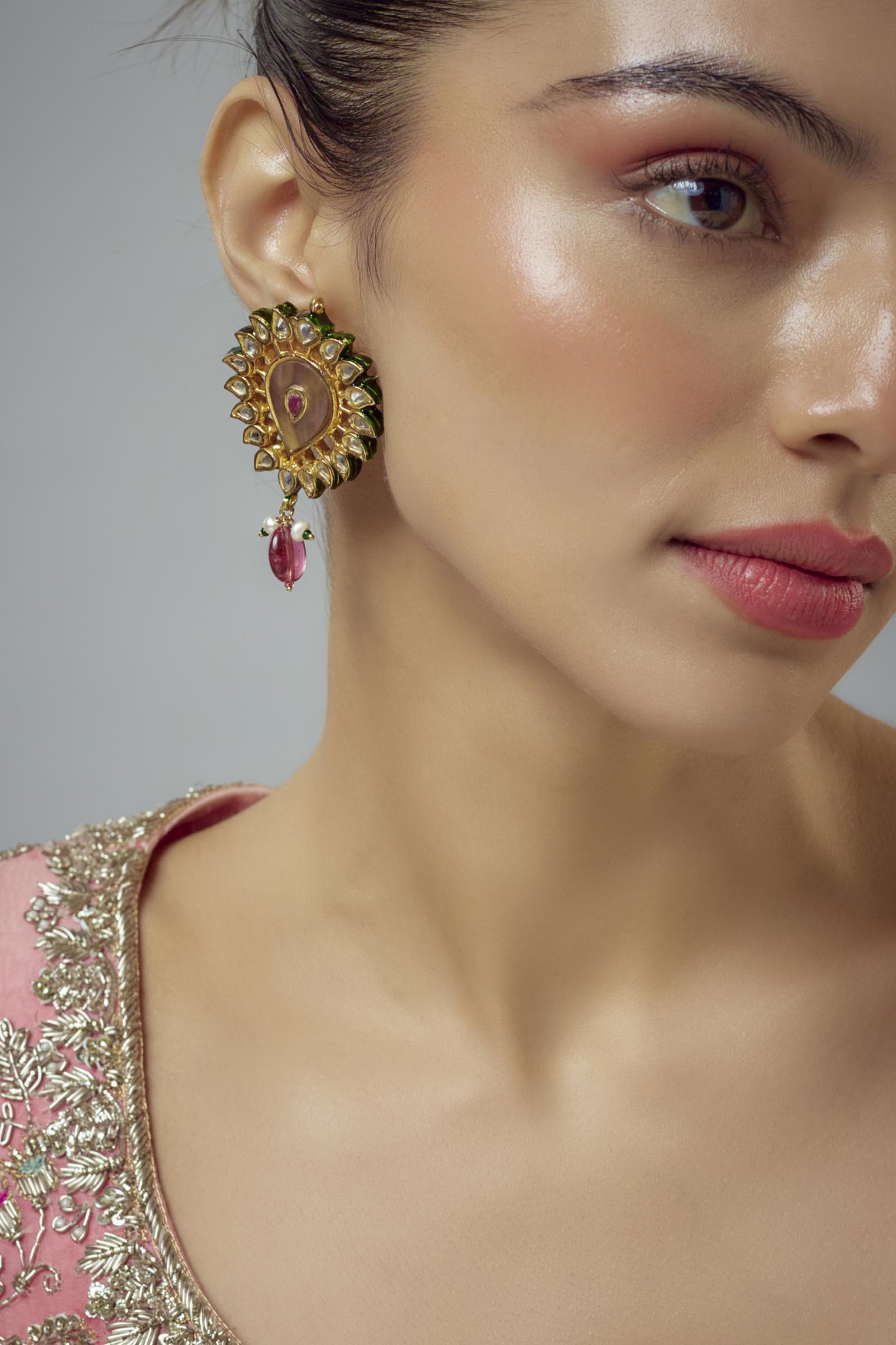 vivinia BY VIDHI MEHRA Saadgi Gold Plated Pink Kundan, Polki Womens Pair of Drop Earrings (Freesize)