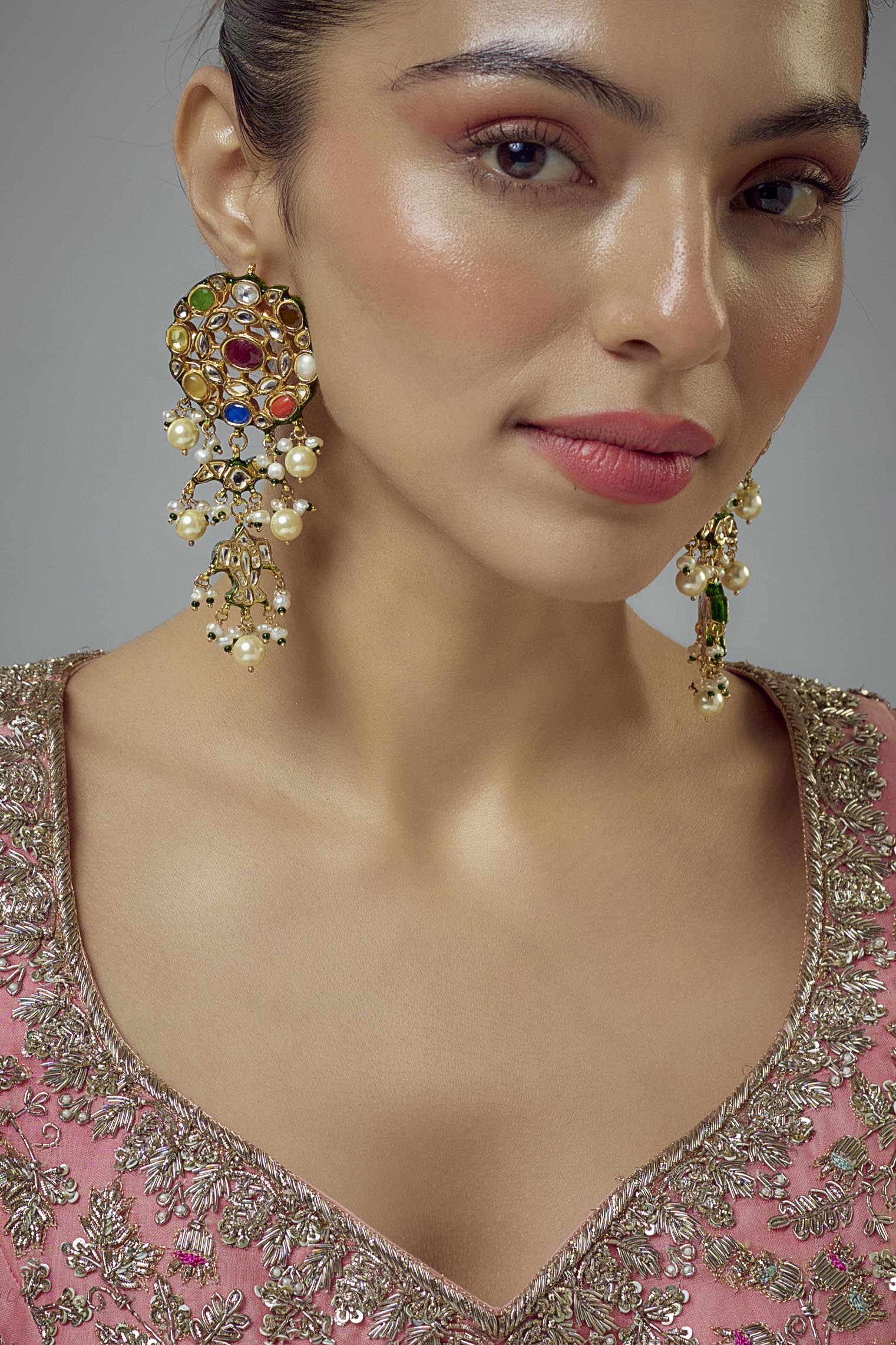 vivinia BY VIDHI MEHRA Saadgi Gold Plated Multi Kundan, Polki Womens Pair of Drop Earrings (Freesize)