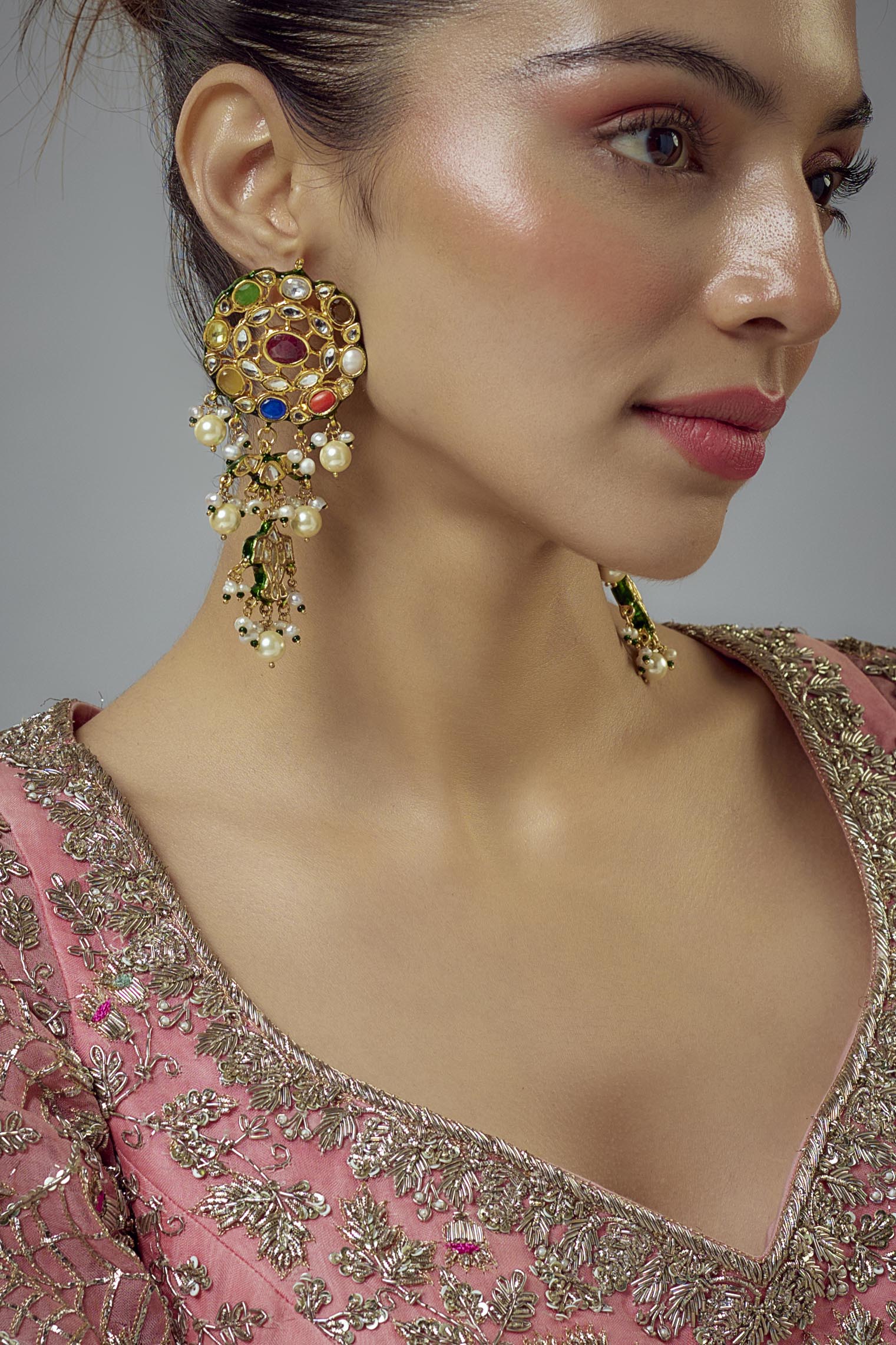 vivinia BY VIDHI MEHRA Saadgi Gold Plated Multi Kundan, Polki Womens Pair of Drop Earrings (Freesize)