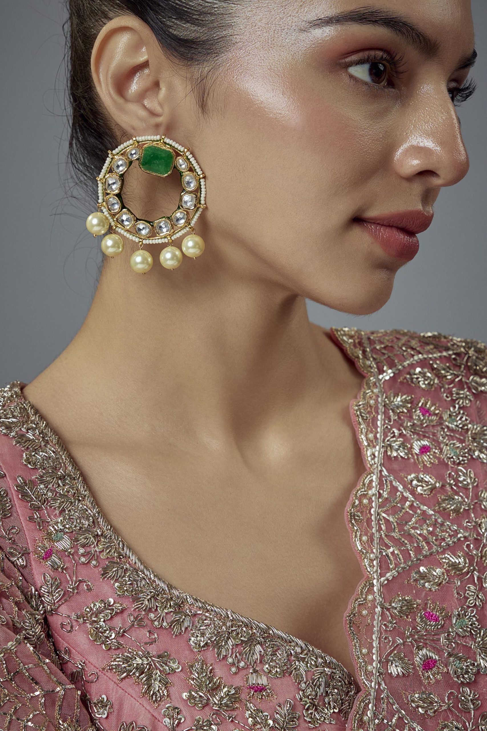 vivinia BY VIDHI MEHRA Saadgi Gold Plated Green Kundan, Polki Womens Pair of Drop Earrings (Freesize)