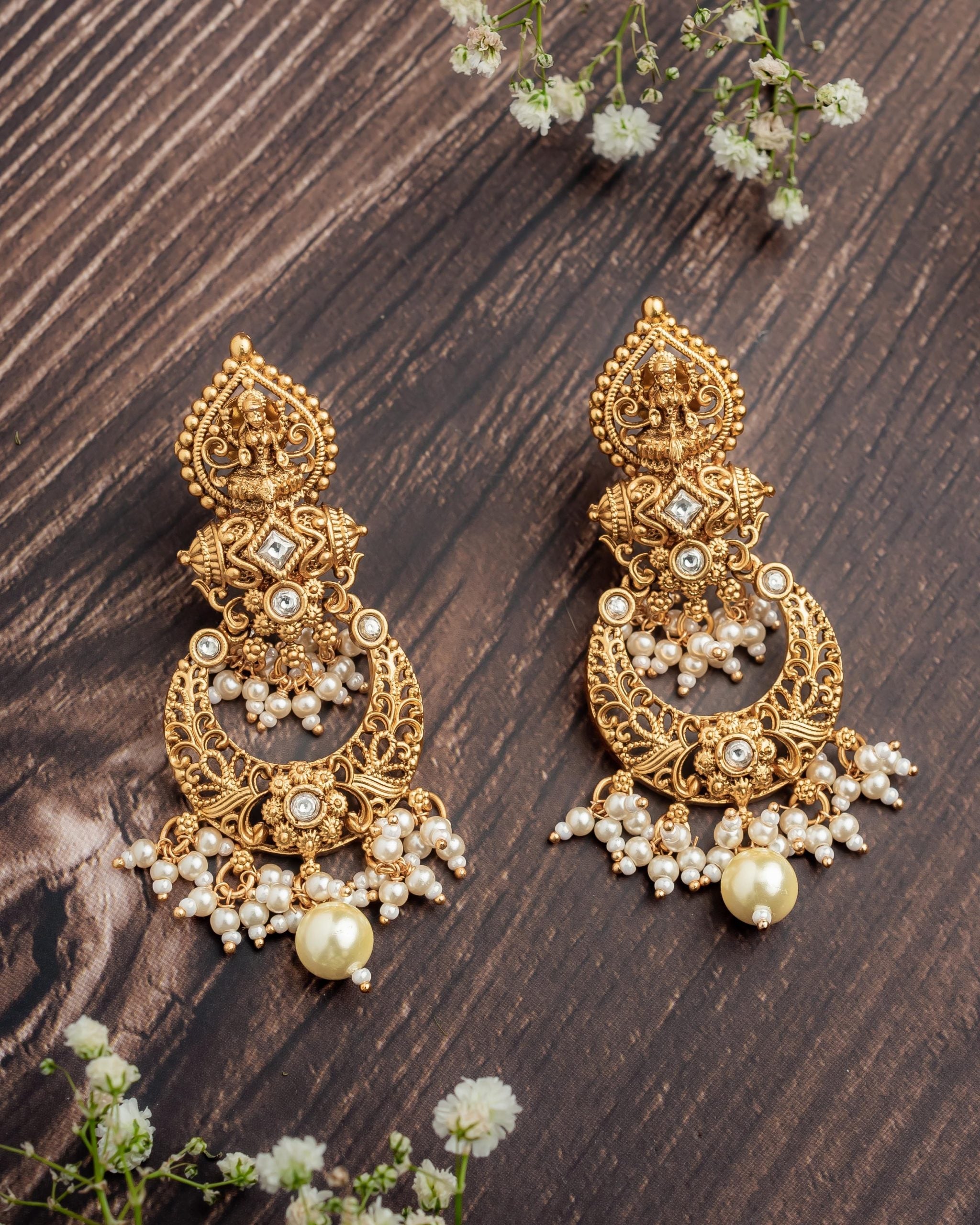 vivinia BY VIDHI MEHRA ISMAARH 2.0 Gold/White Womens Pair of Chandbali Earrings