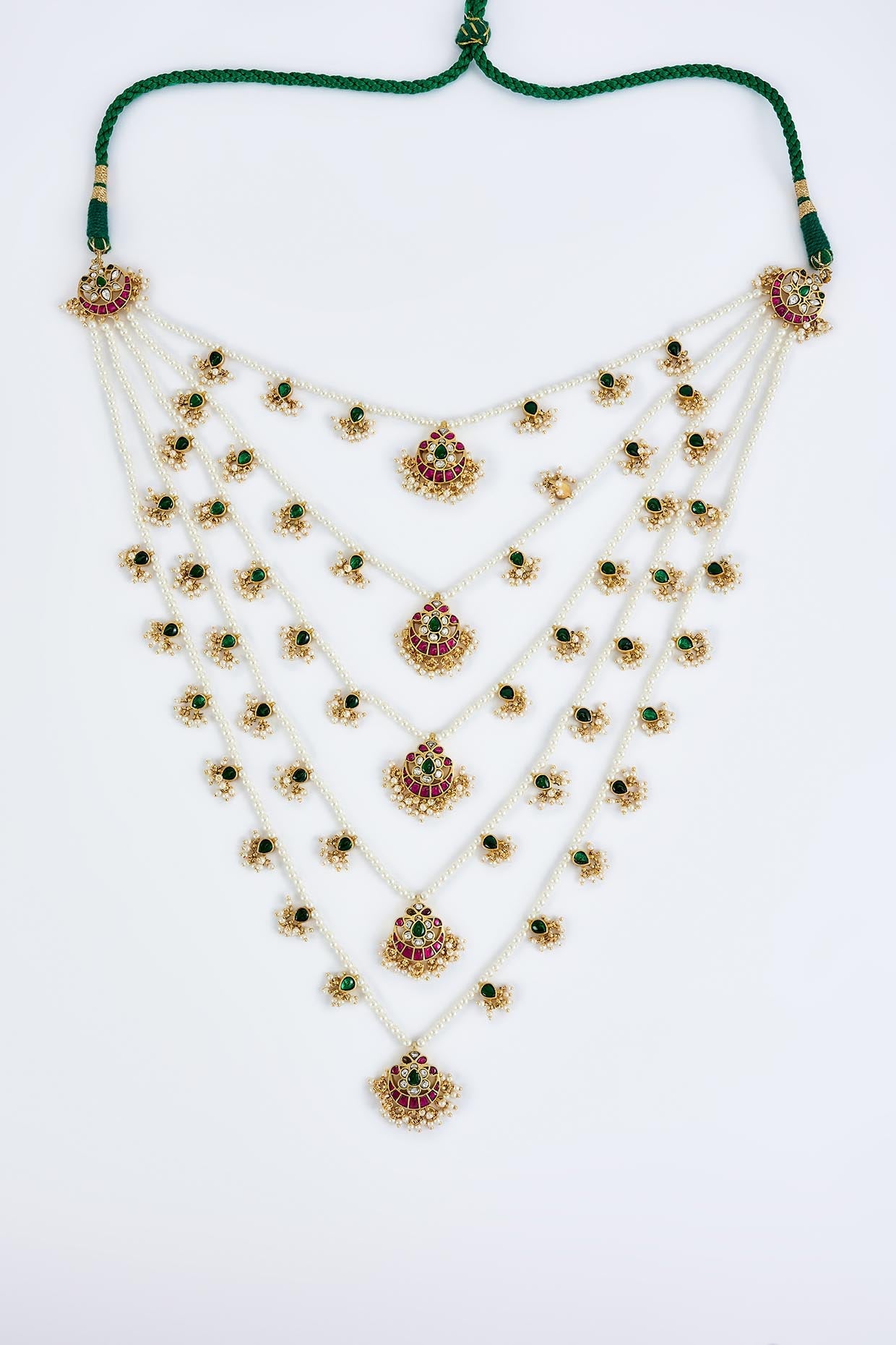 vivinia BY VIDHI MEHRA Saadgi Gold Plated White Womens Kundan, Polki Long Necklace Set with Pair of Earrings (Freesize)