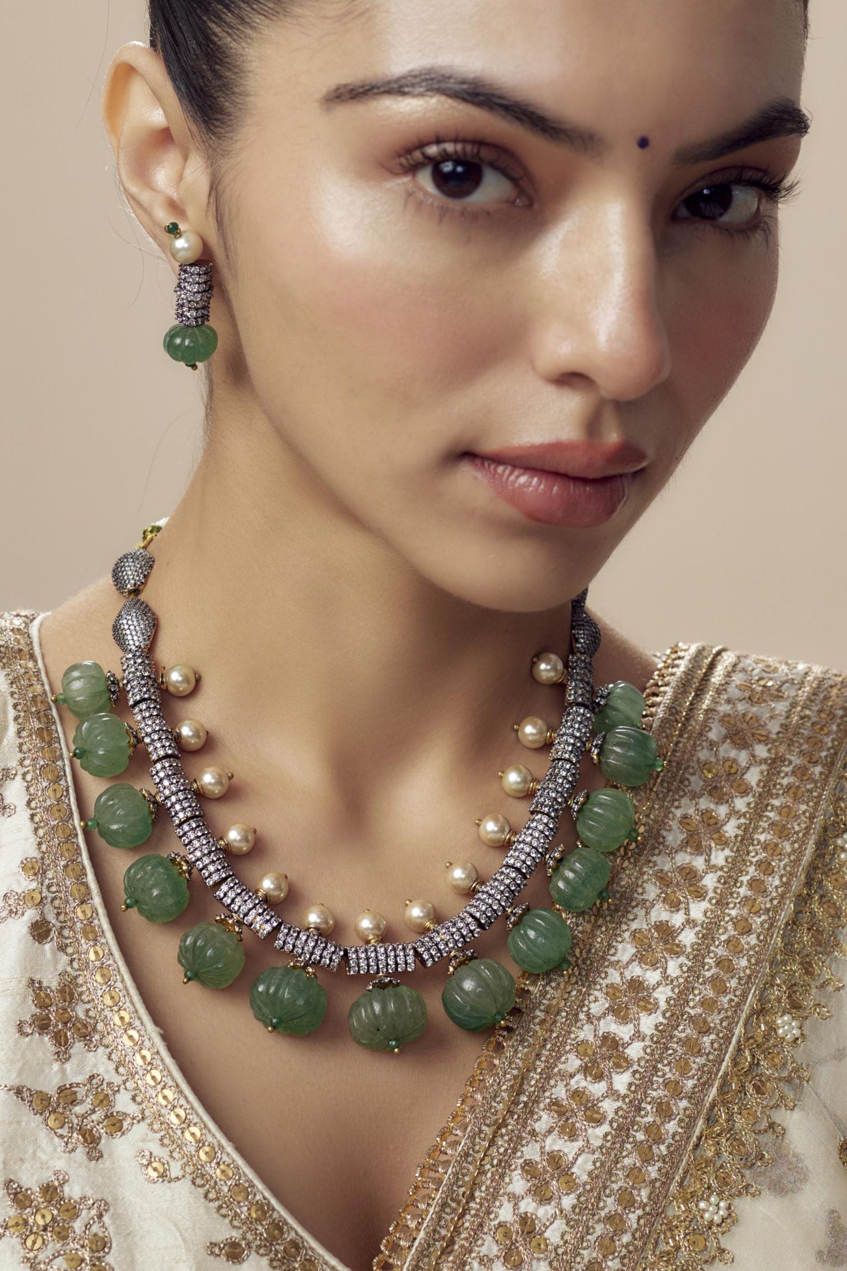 vivinia BY VIDHI MEHRA Florence Green Womens Kundan, Polki Short Necklace Set with Pair of Earrings (Freesize)