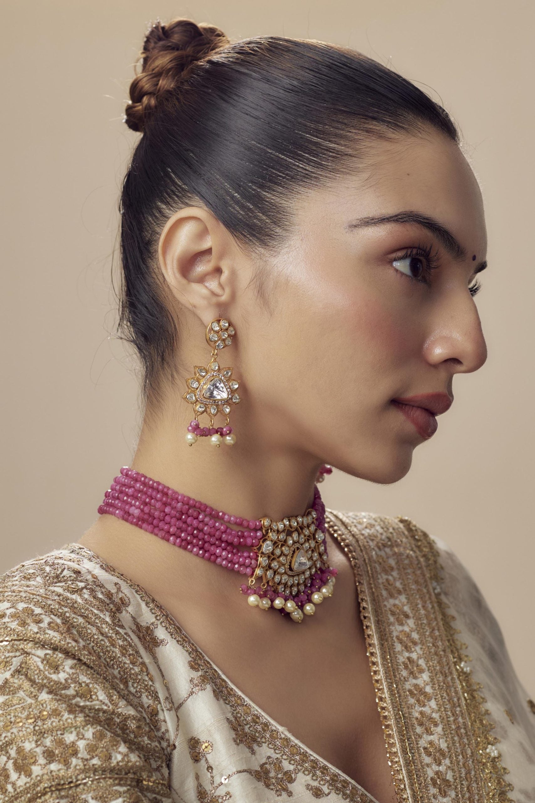 vivinia BY VIDHI MEHRA Antara Gold Plated Pink Womens Kundan, Polki Choker Necklace Set with Pair of Earrings (Freesize)