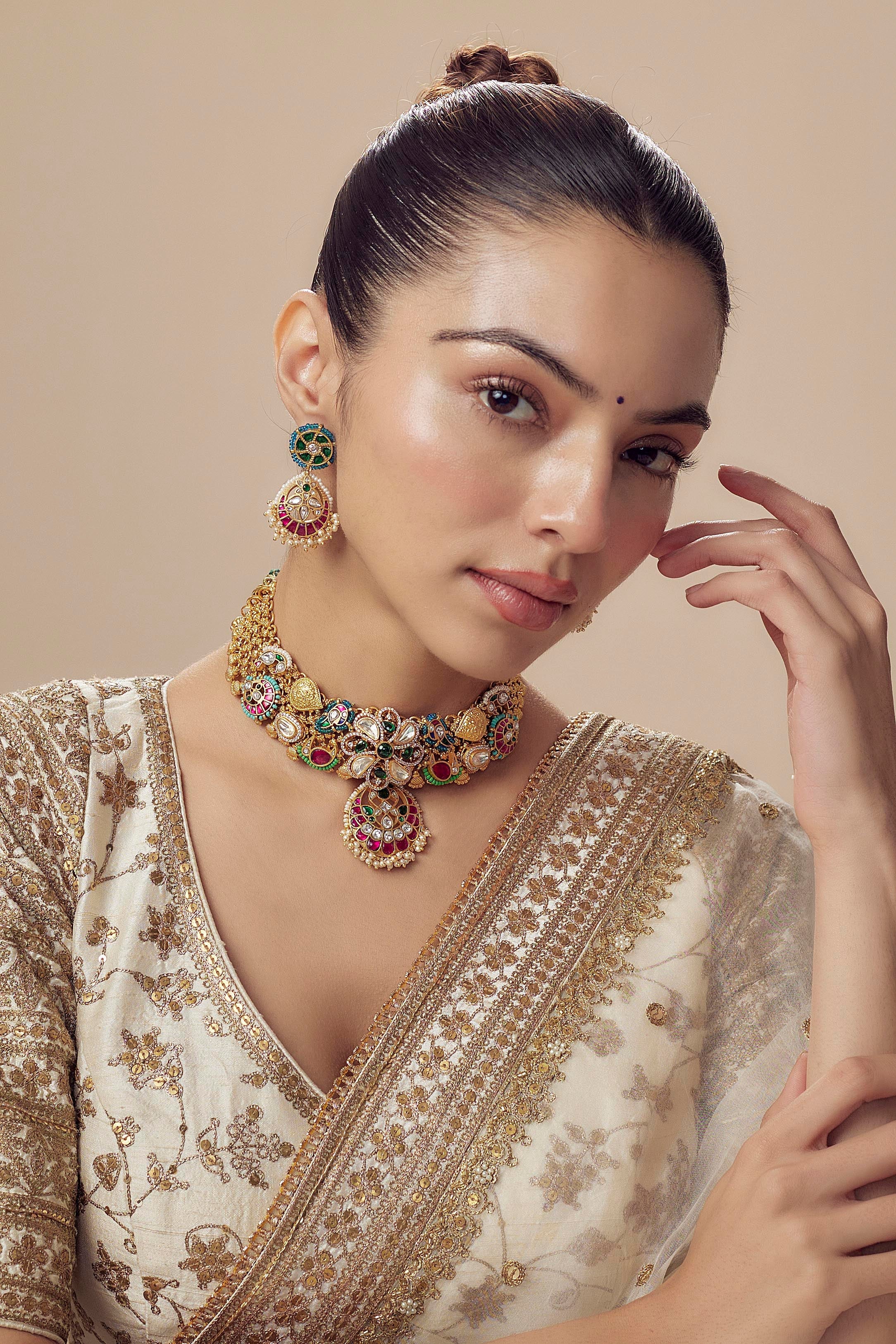 vivinia BY VIDHI MEHRA Morpankh Gold Plated Multi Womens Kundan, Polki Short Necklace Set with Pair of Earrings (Freesize)