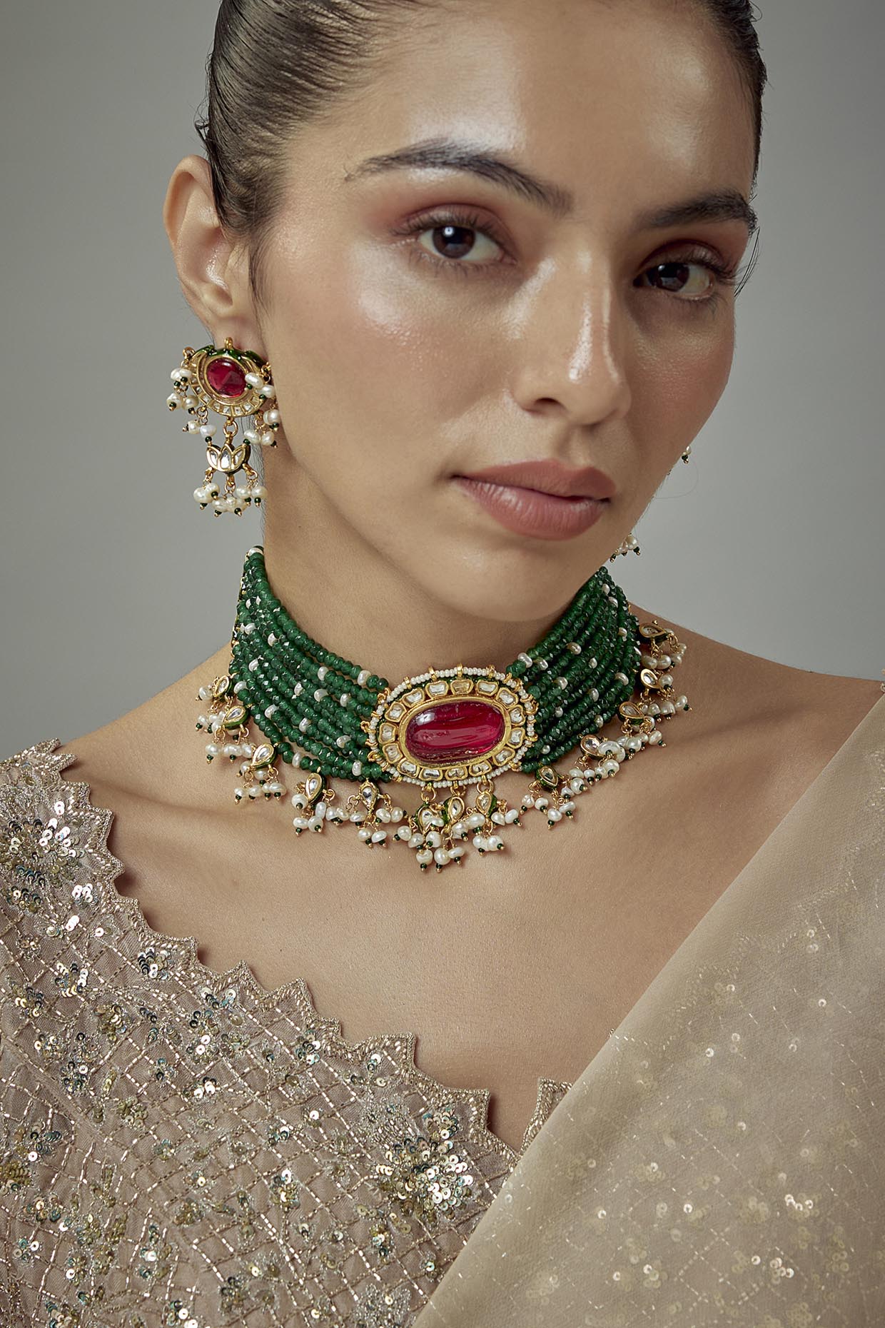 vivinia BY VIDHI MEHRA Saadgi Gold Plated Green Beaded Womens Choker Necklace Set with Pair of Earrings (Freesize)