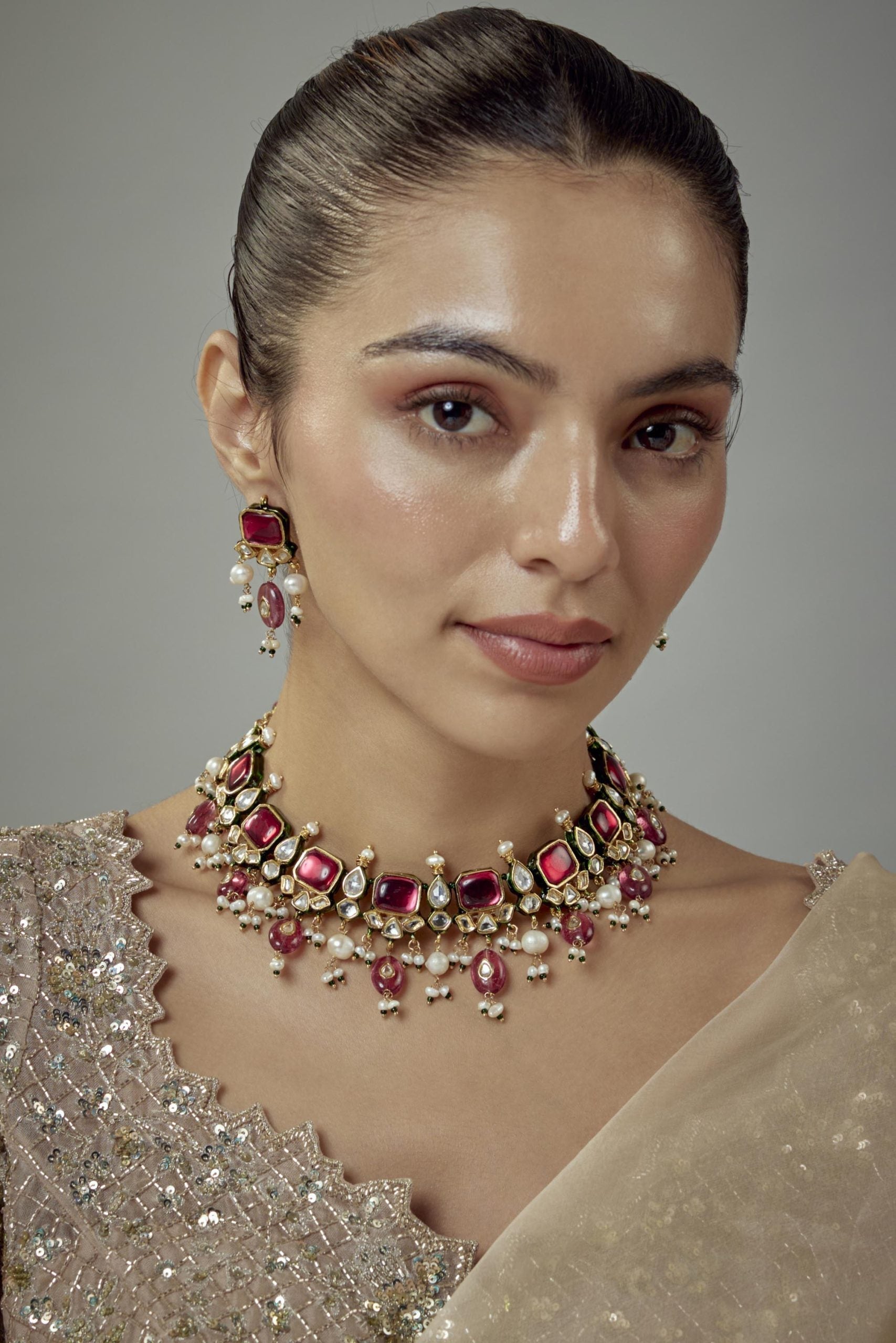 vivinia BY VIDHI MEHRA Saadgi Gold Plated Red Kundan, Polki Womens Choker Necklace Set with Pair of Earrings (Freesize)