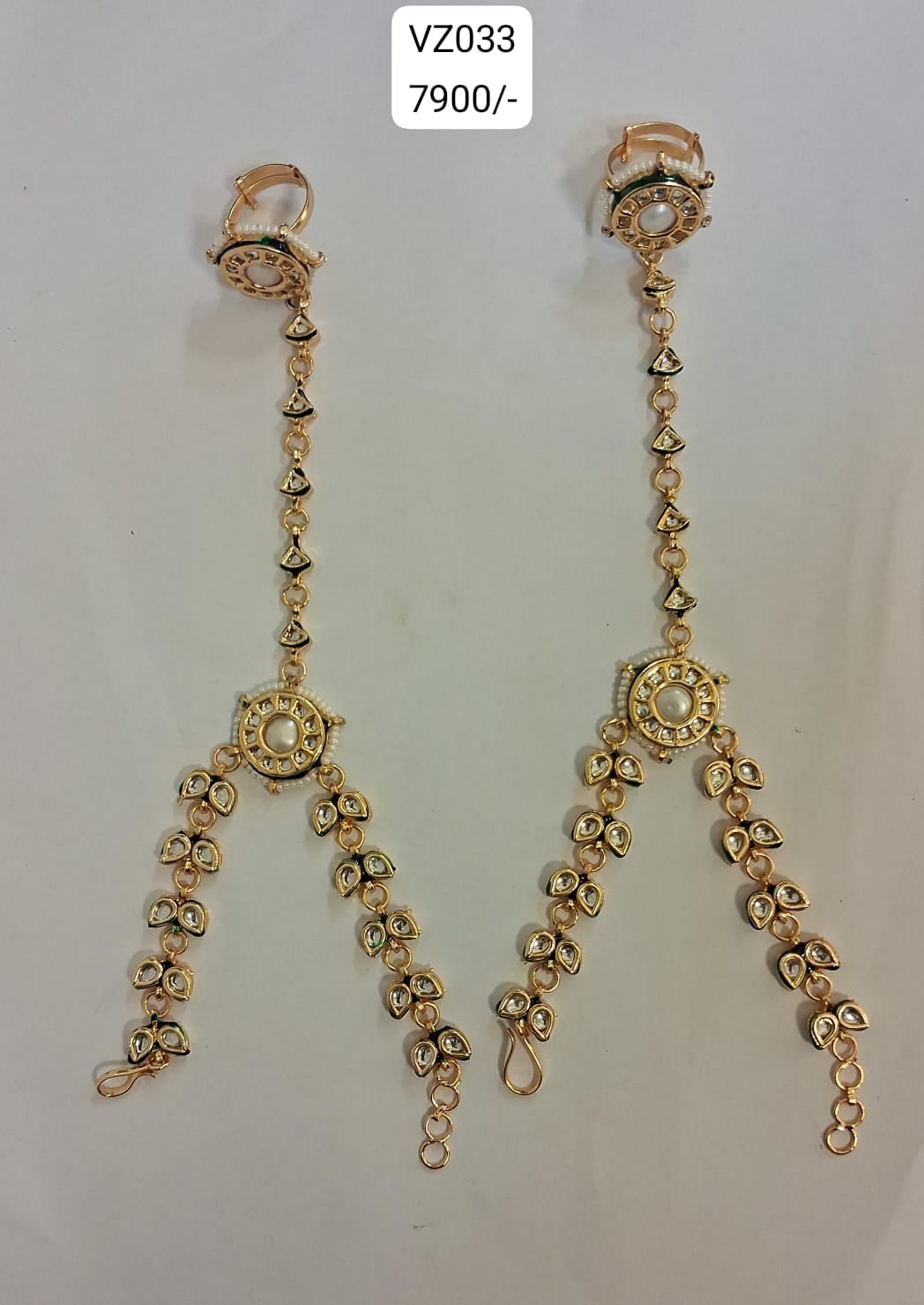 Kundan Pearl Chain Haath Phool Pair