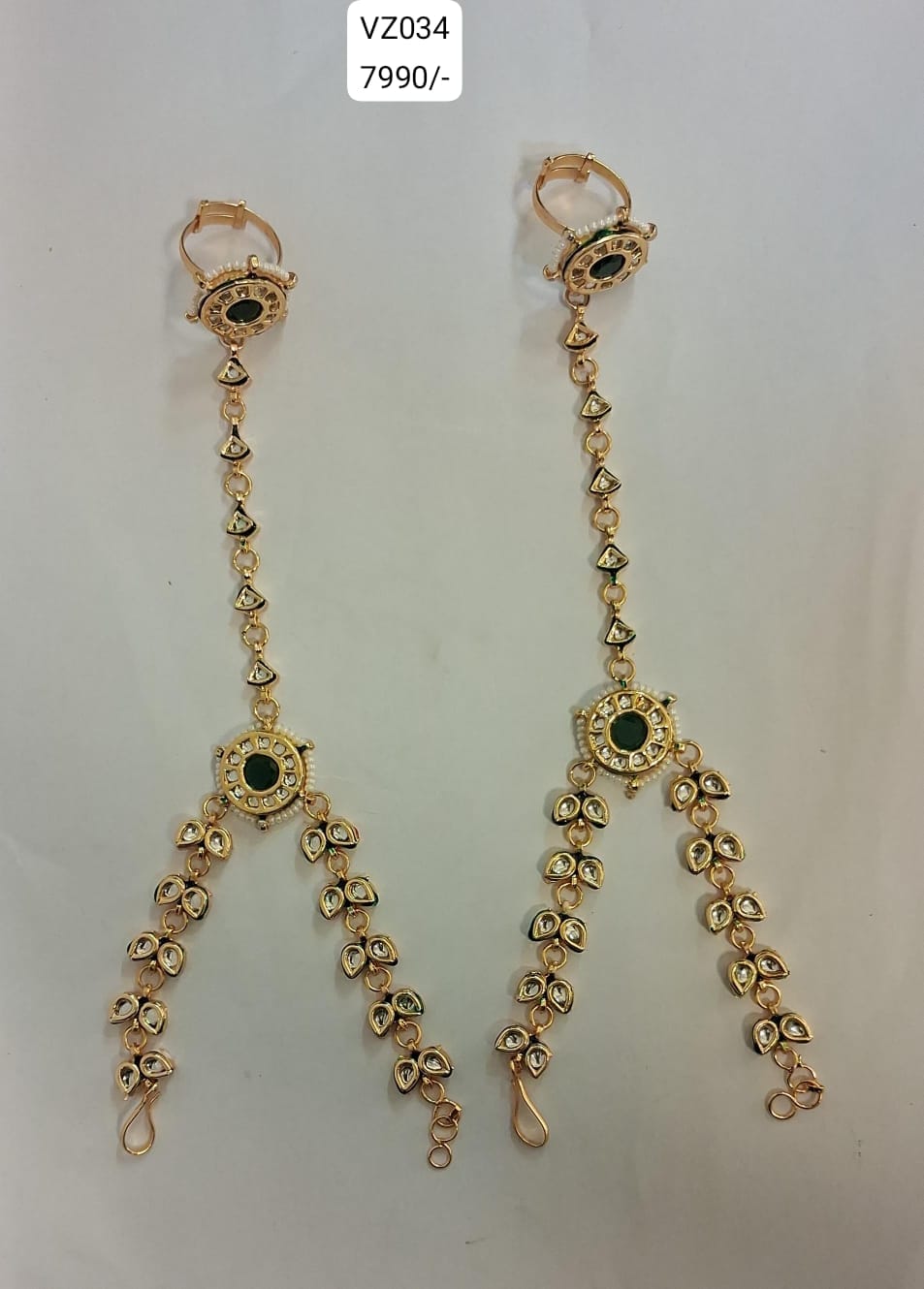Kundan Pearl Chain Haath Phool Pair