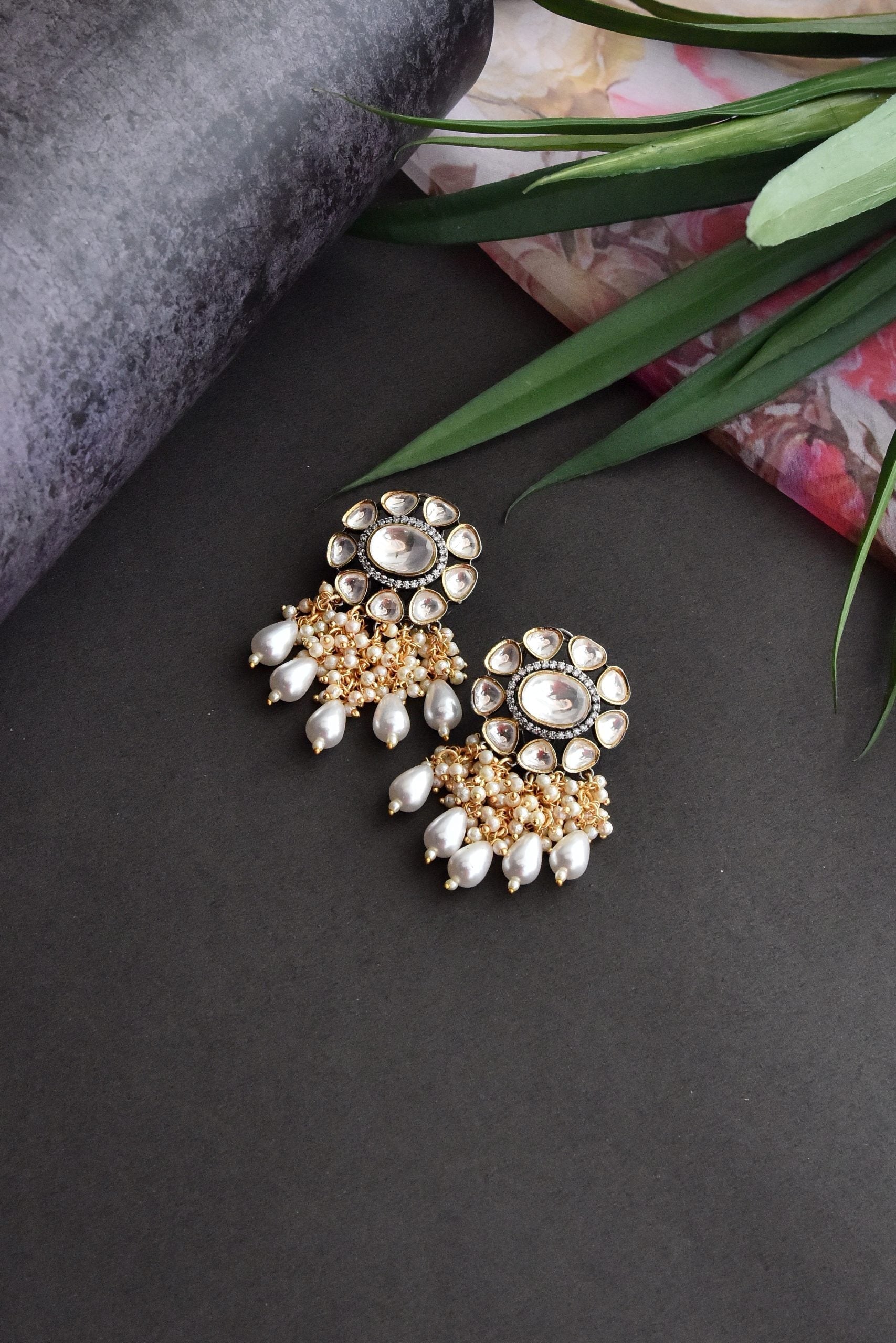 Dual Tone Kundan Earrings with Pearls